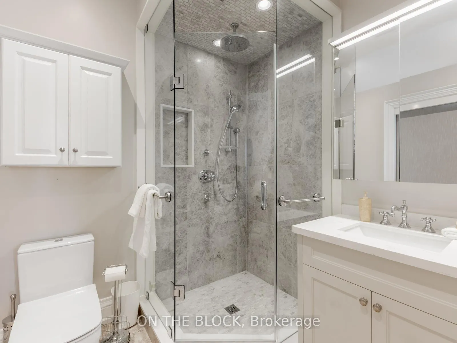 Photo 27 of 225 Joicey Boulevard, Toronto, Bedford Park-Nortown — HOMEH
