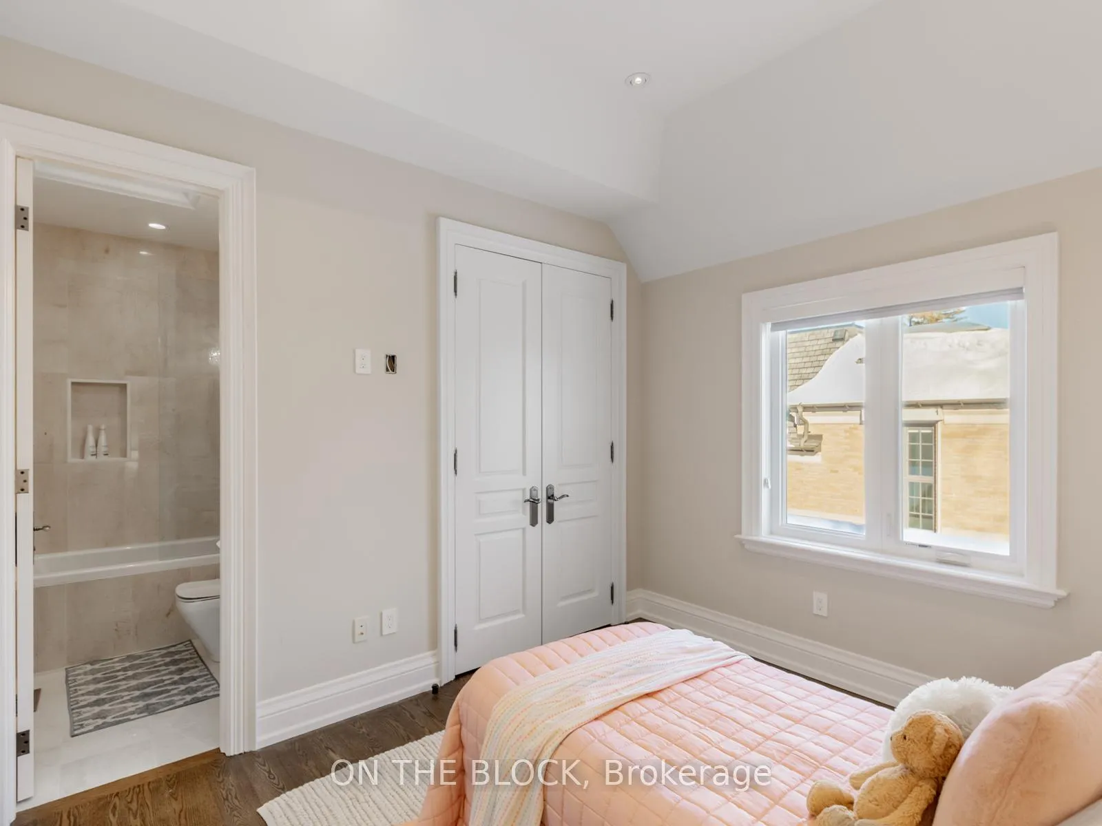 Photo 29 of 225 Joicey Boulevard, Toronto, Bedford Park-Nortown — HOMEH