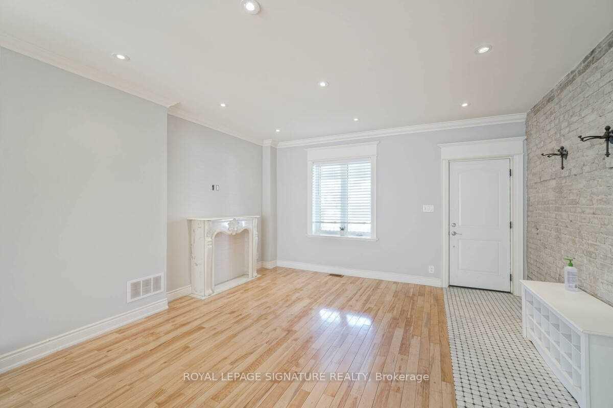 Photo 3 of 2079 Gerrard Street E, Toronto, East End-Danforth — HOMEH