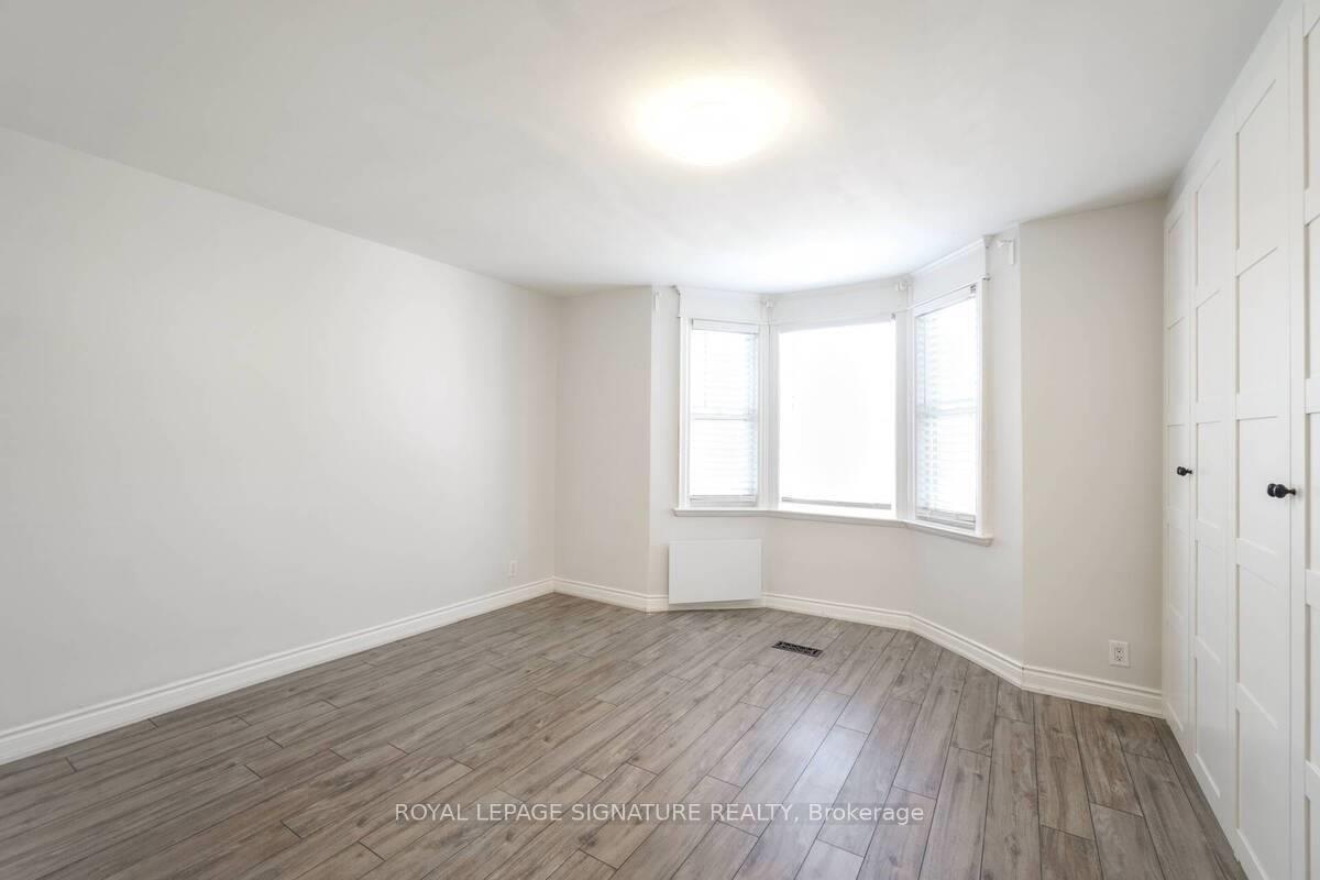 Photo 15 of 2079 Gerrard Street E, Toronto, East End-Danforth — HOMEH