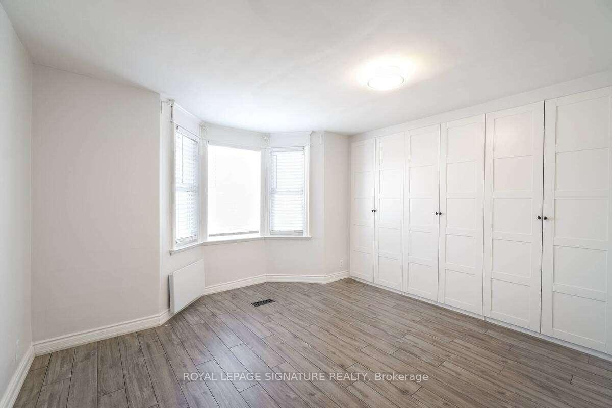 Photo 25 of 2079 Gerrard Street E, Toronto, East End-Danforth — HOMEH