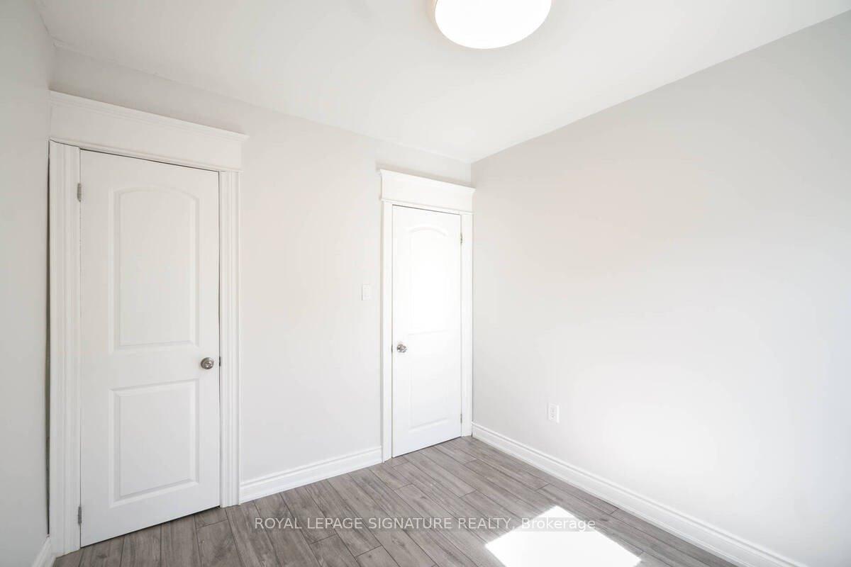 Photo 18 of 2079 Gerrard Street E, Toronto, East End-Danforth — HOMEH