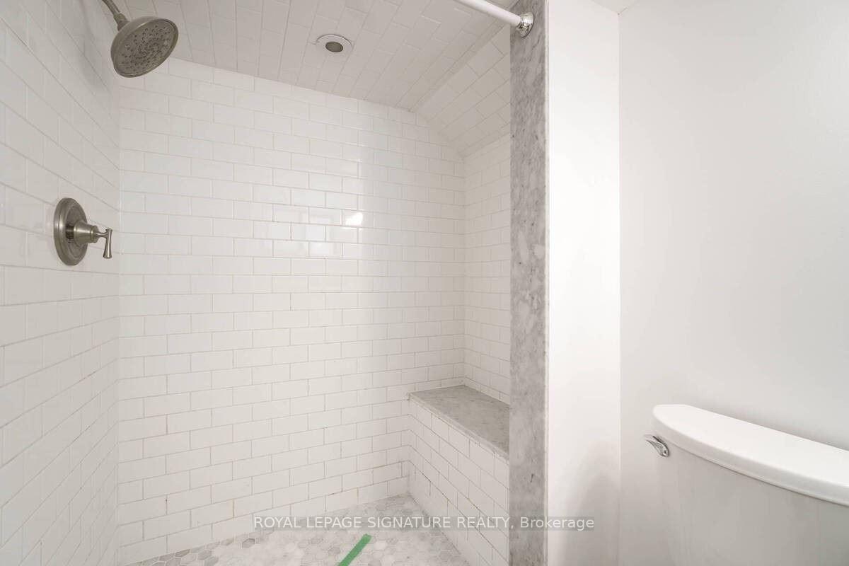 Photo 29 of 2079 Gerrard Street E, Toronto, East End-Danforth — HOMEH