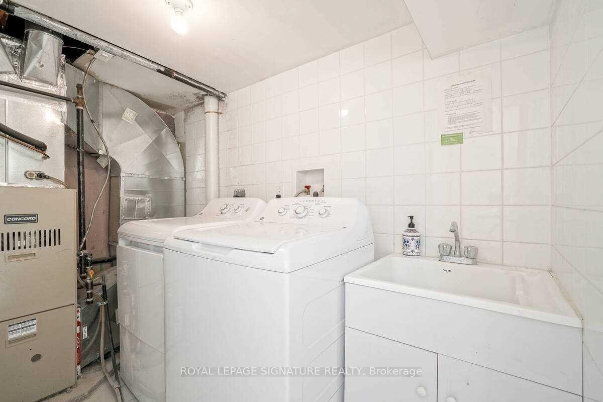 Photo 31 of 2079 Gerrard Street E, Toronto, East End-Danforth — HOMEH