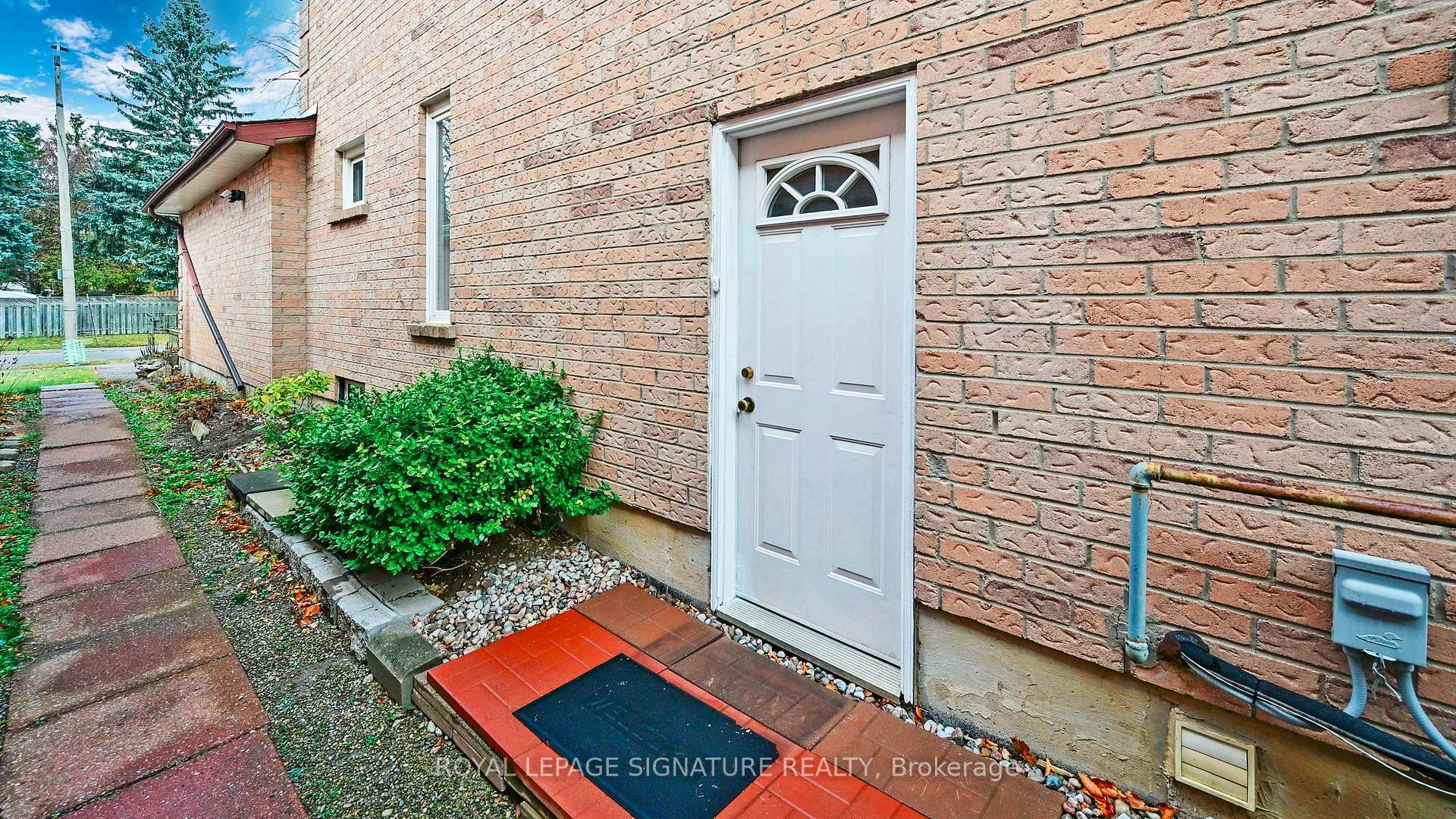 Front of 63 Hamilton Hall Drive