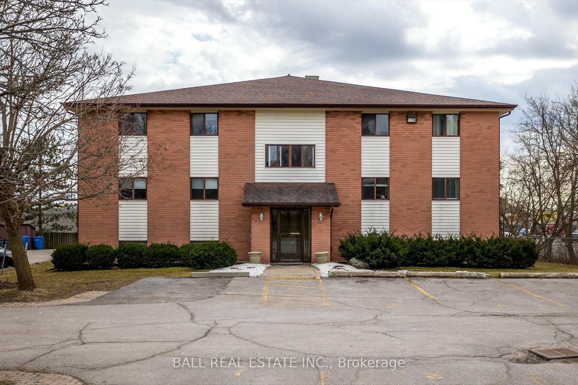Photo 2 of Unit 304, 1429 Clearview Drive, Peterborough, Monaghan Ward 2 — HOMEH