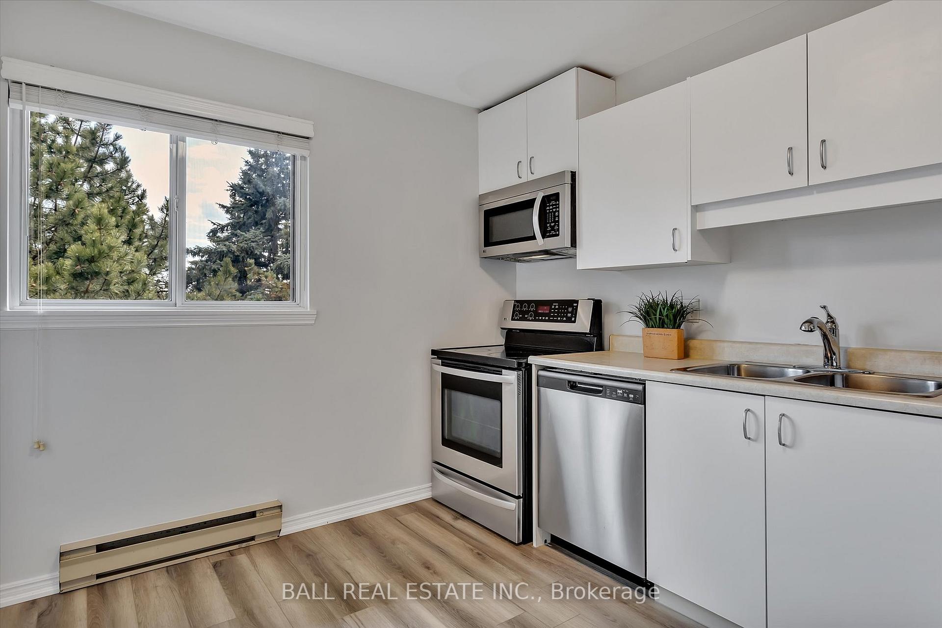 Photo 24 of Unit 304, 1429 Clearview Drive, Peterborough, Monaghan Ward 2 — HOMEH