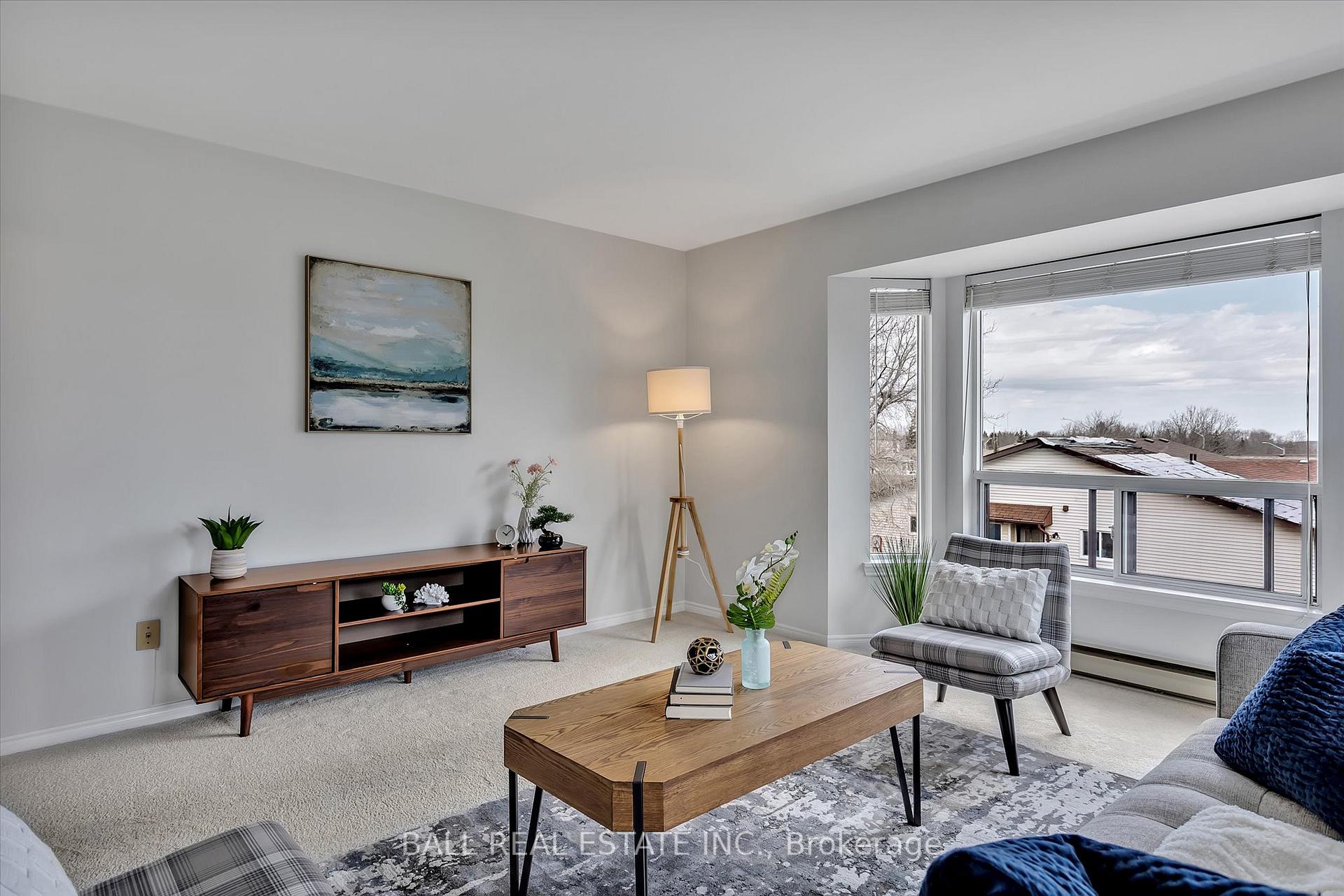 Photo 13 of Unit 304, 1429 Clearview Drive, Peterborough, Monaghan Ward 2 — HOMEH