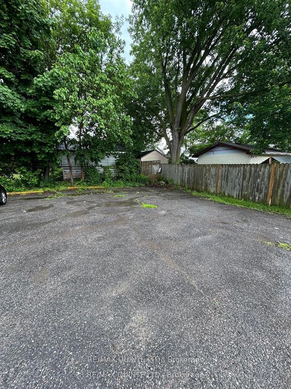 Photo 13 of Unit 5, 29 McNichol Avenue, Quinte West, Trenton Ward — HOMEH