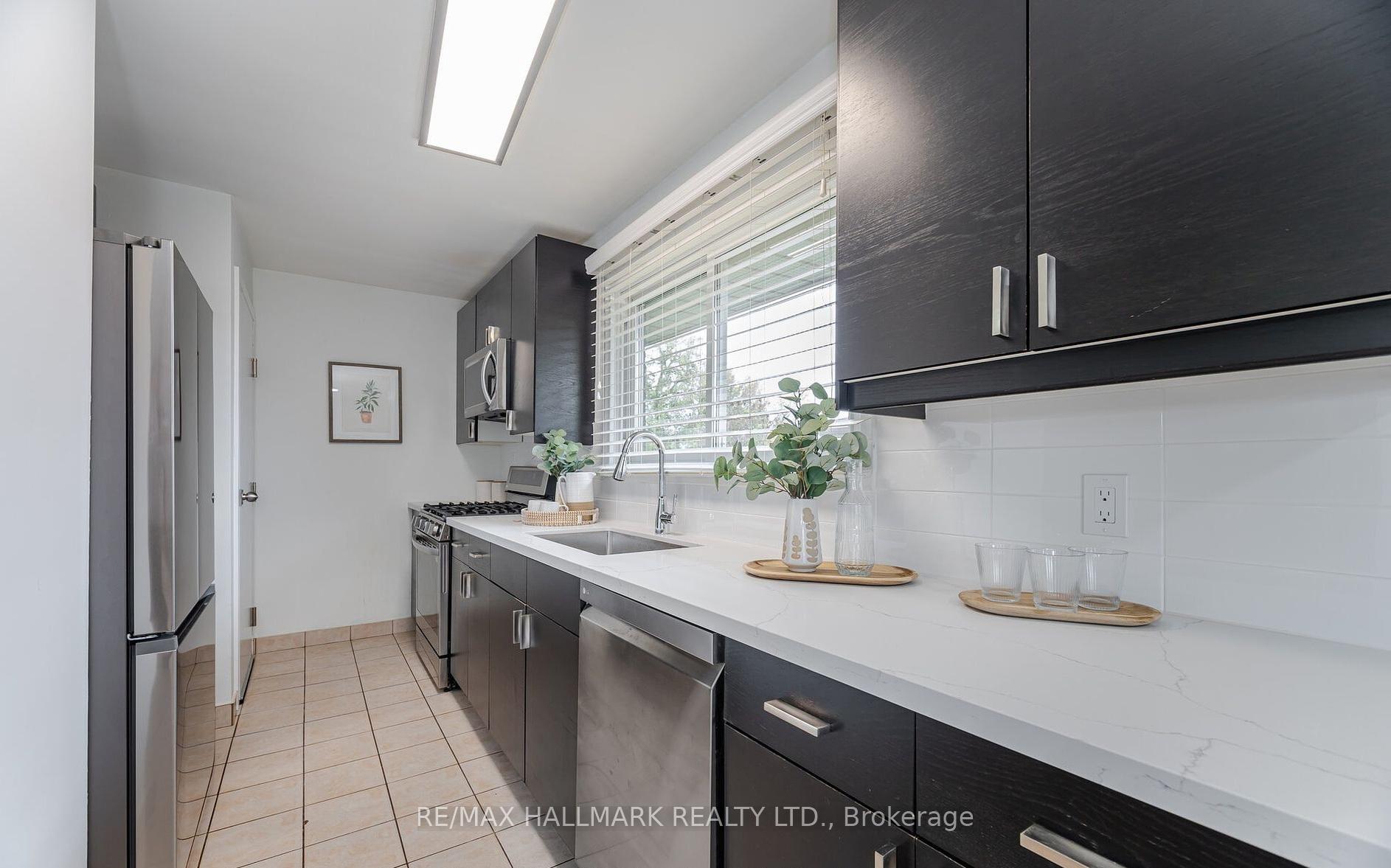 Photo 8 of Unit -MAIN LEVEL, 283 Porter Street, Oshawa, Lakeview — HOMEH