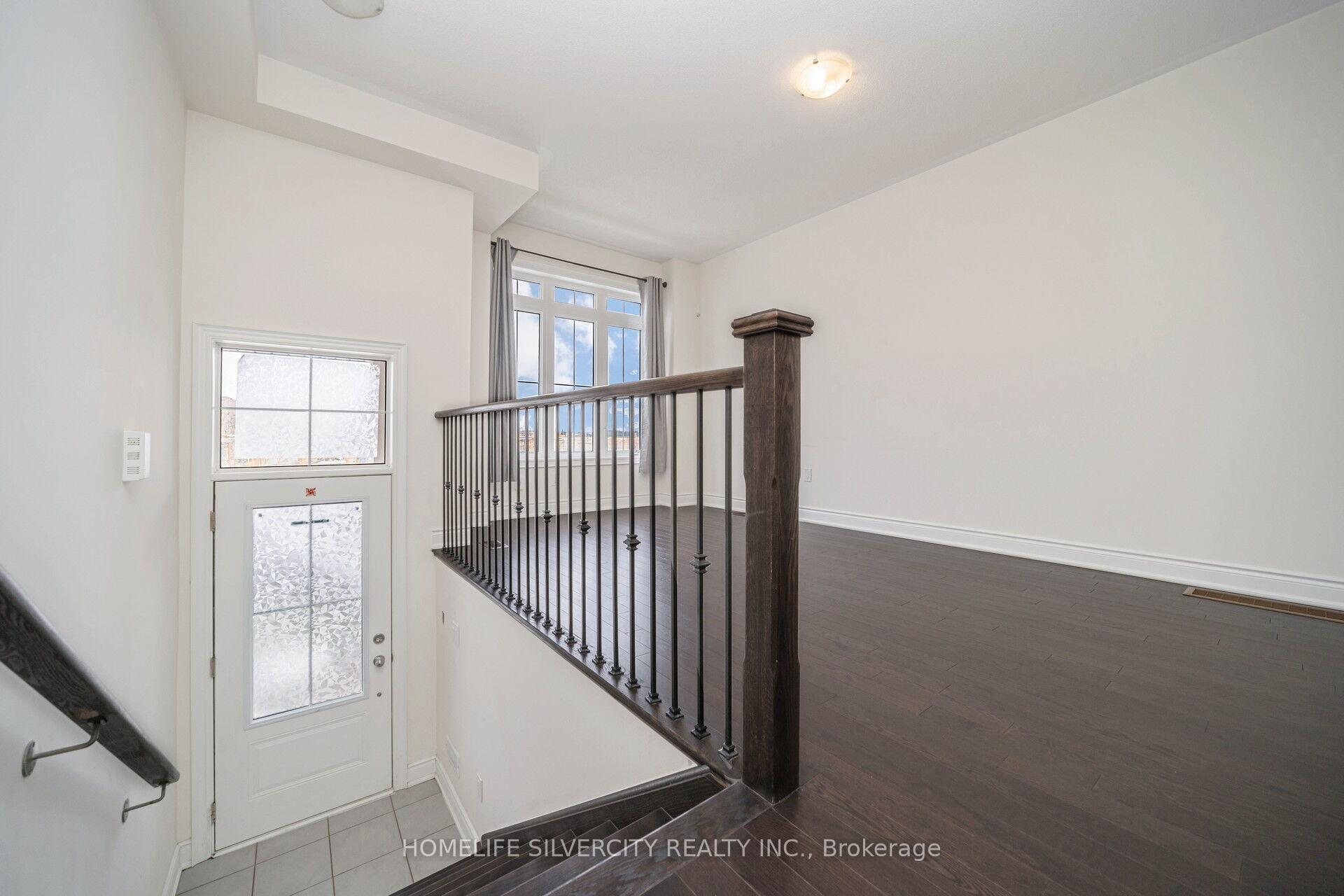 Photo 9 of 349 Inspire Boulevard, Brampton, Sandringham-Wellington North — HOMEH
