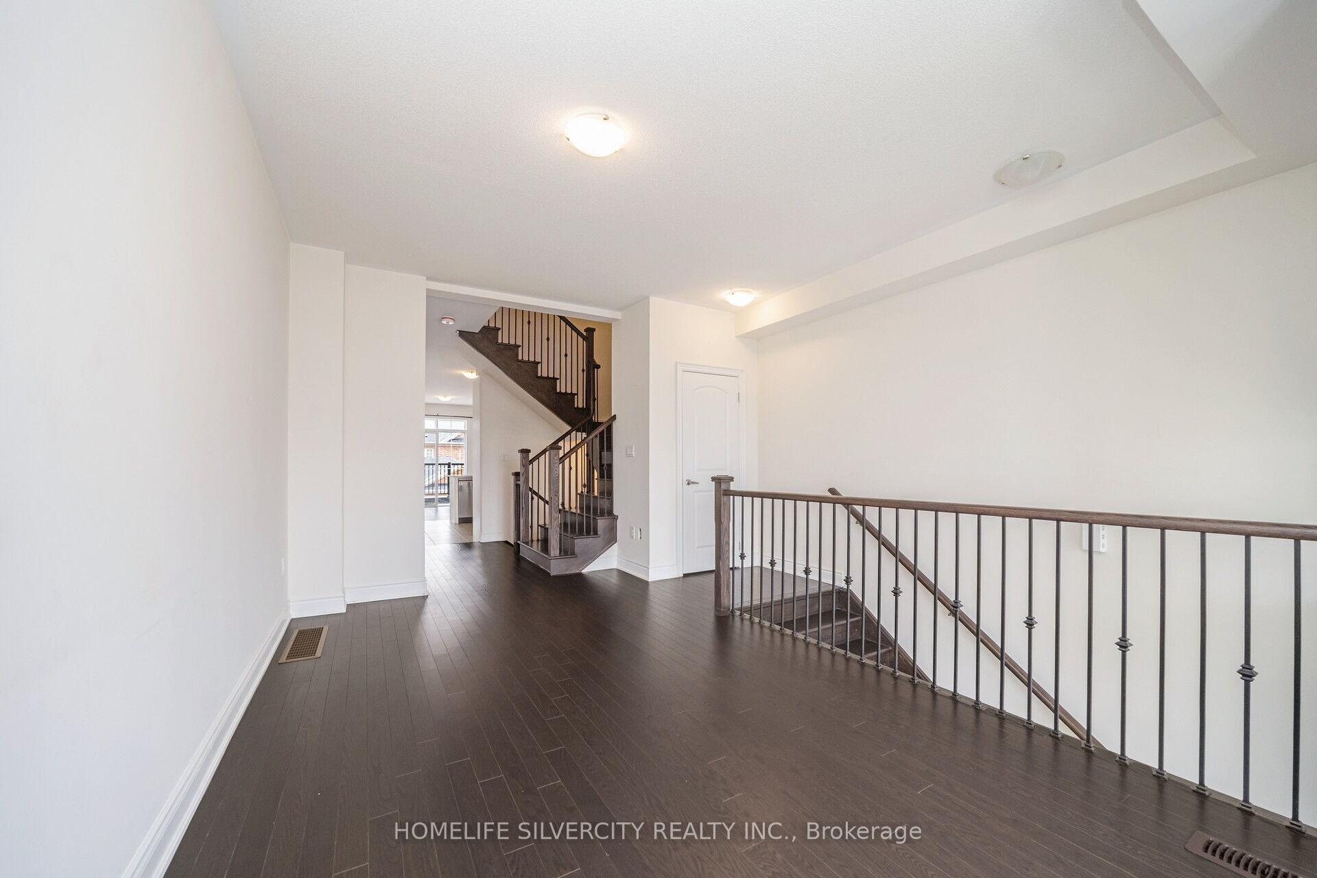 Photo 2 of 349 Inspire Boulevard, Brampton, Sandringham-Wellington North — HOMEH