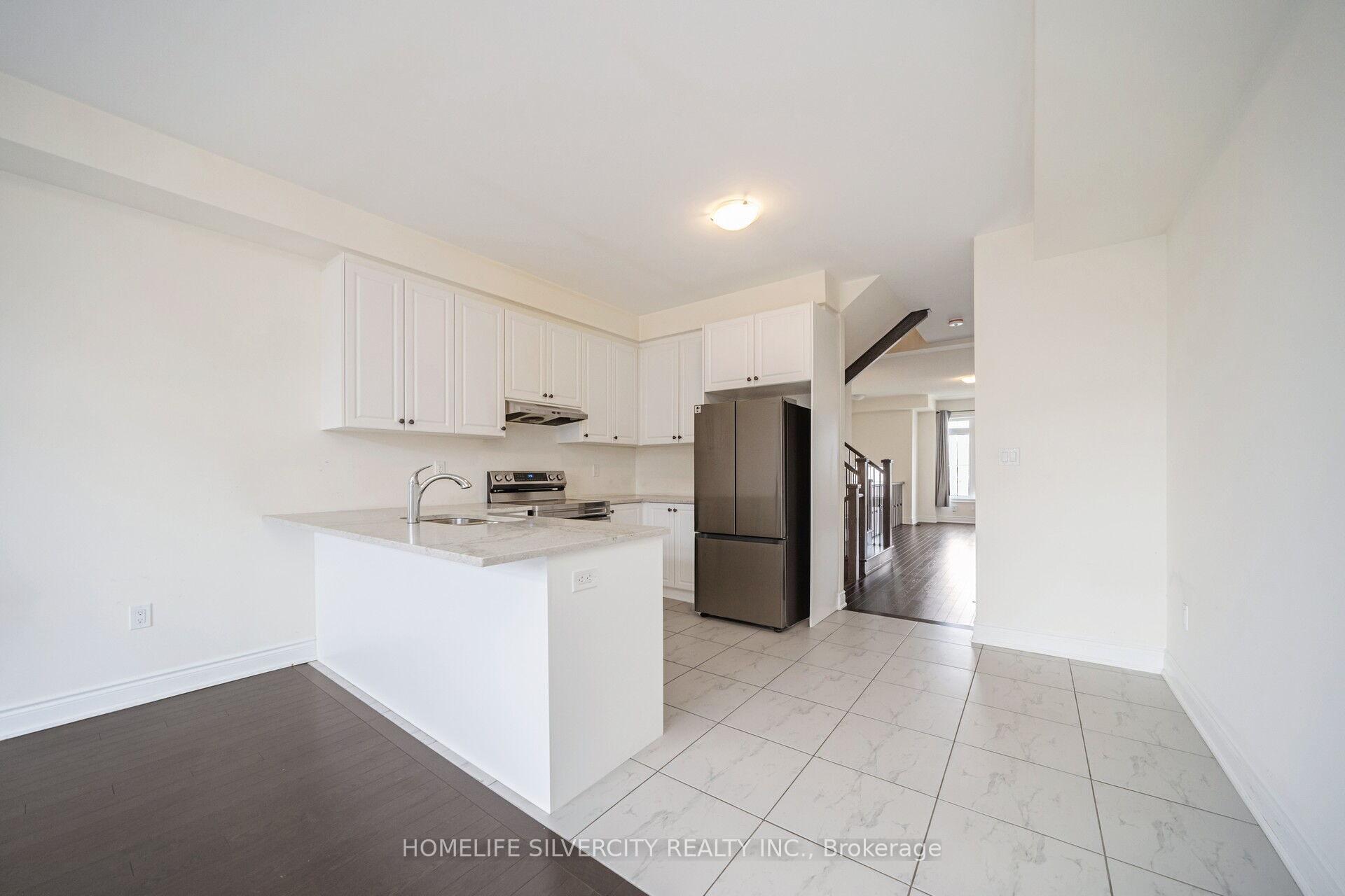 Photo 8 of 349 Inspire Boulevard, Brampton, Sandringham-Wellington North — HOMEH