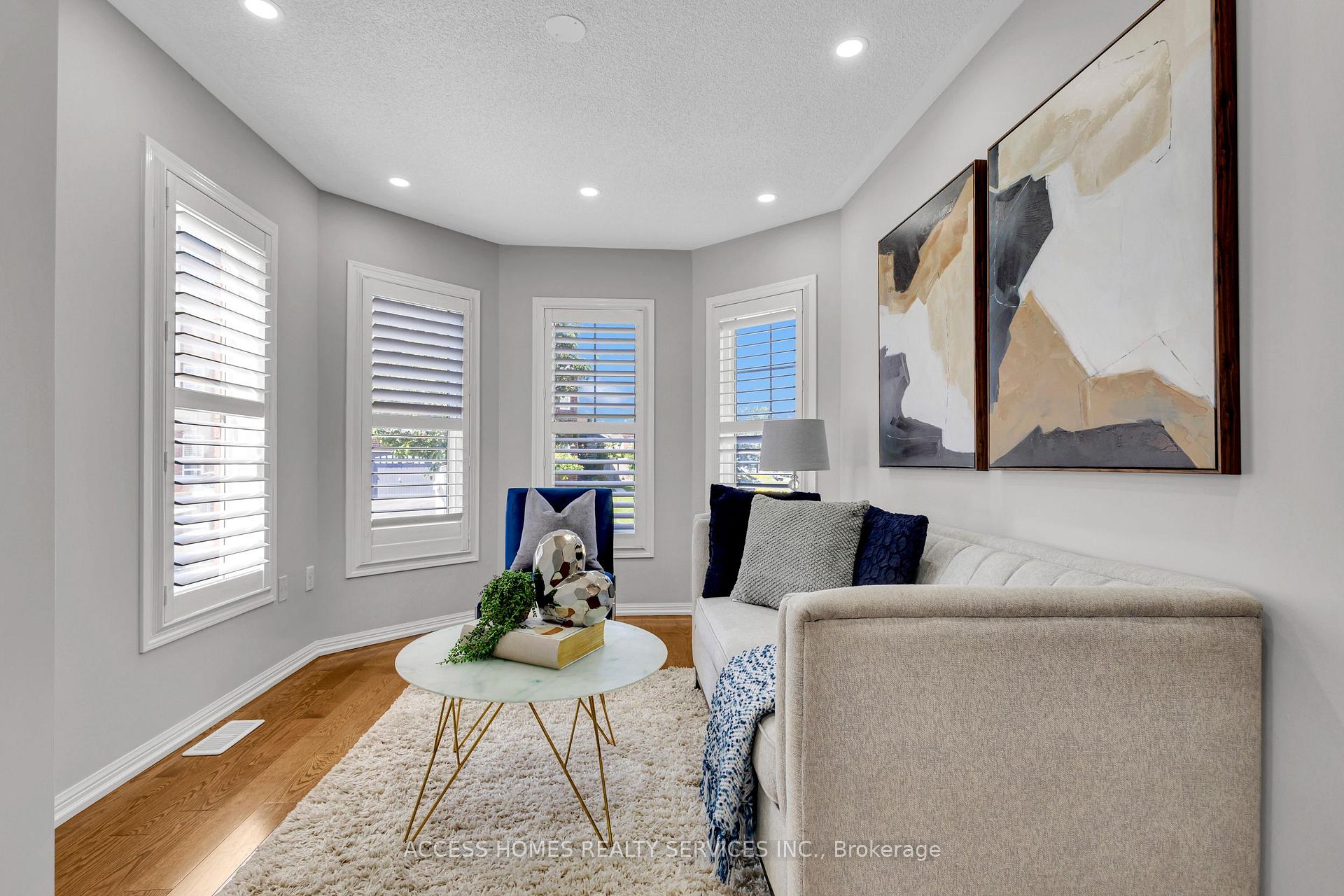 Photo 11 of 71 Haverty Trail, Brampton, Northwest Brampton — HOMEH