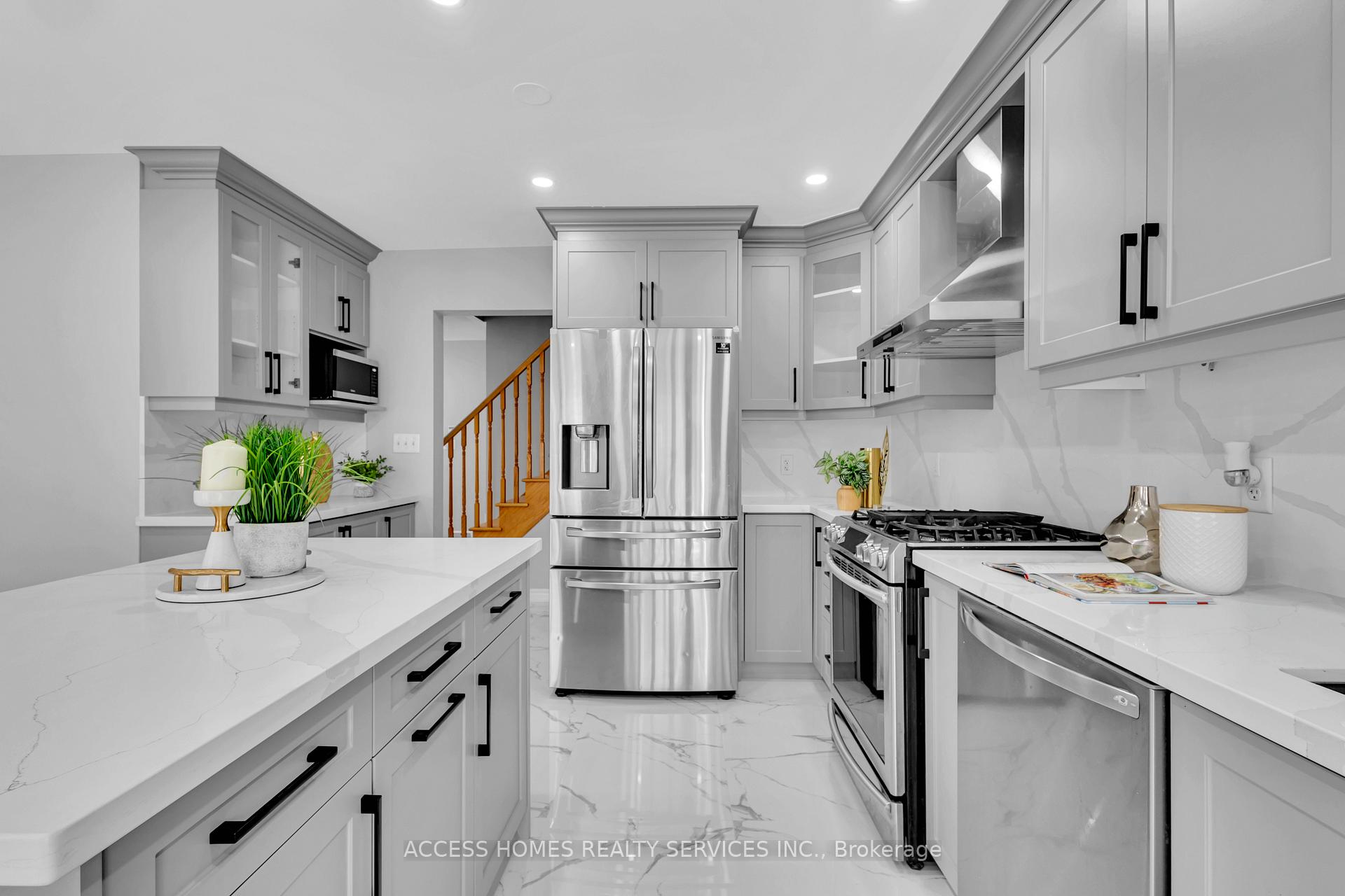 Photo 32 of 71 Haverty Trail, Brampton, Northwest Brampton — HOMEH