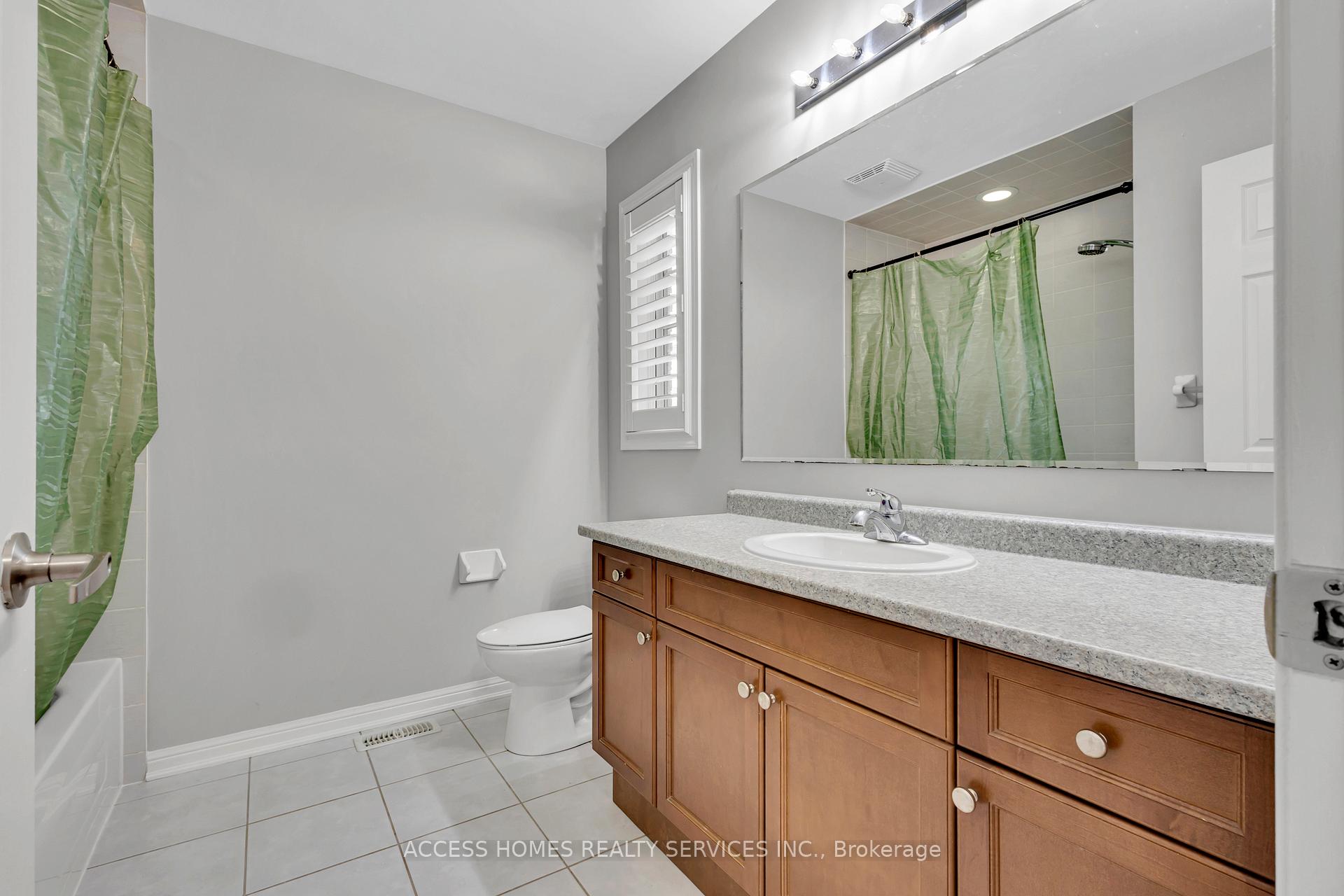 Photo 36 of 71 Haverty Trail, Brampton, Northwest Brampton — HOMEH