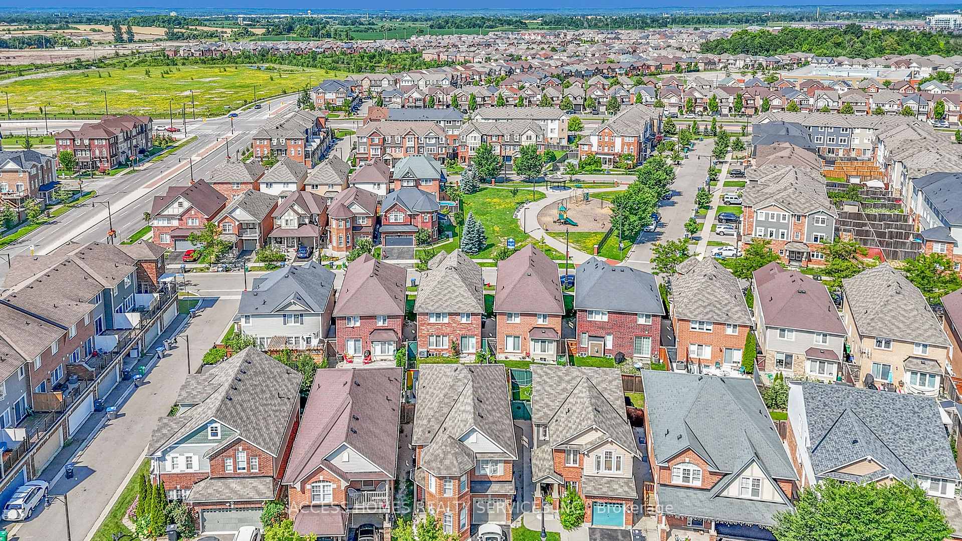 Photo 44 of 71 Haverty Trail, Brampton, Northwest Brampton — HOMEH