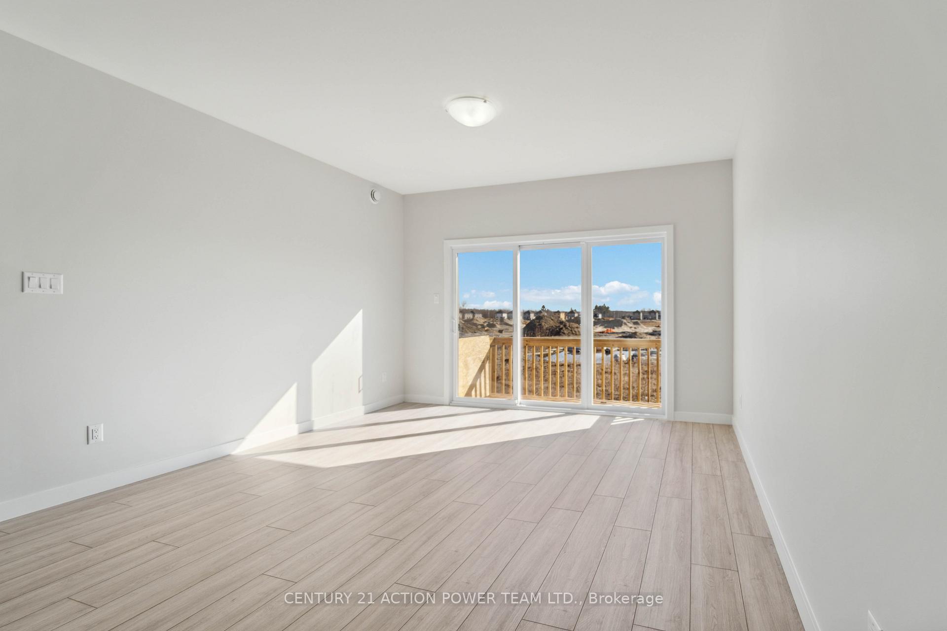 Photo 6 of 358 Hazel Crescent W, The Nation, Limoges — HOMEH