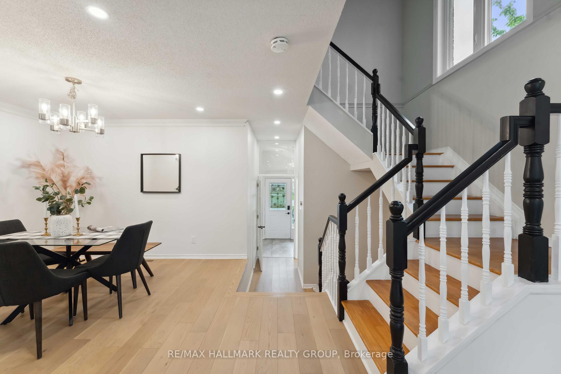 Photo 4 of 2 Maravista Drive, Ottawa, Barrhaven - Cedargrove/Fraserdale — HOMEH