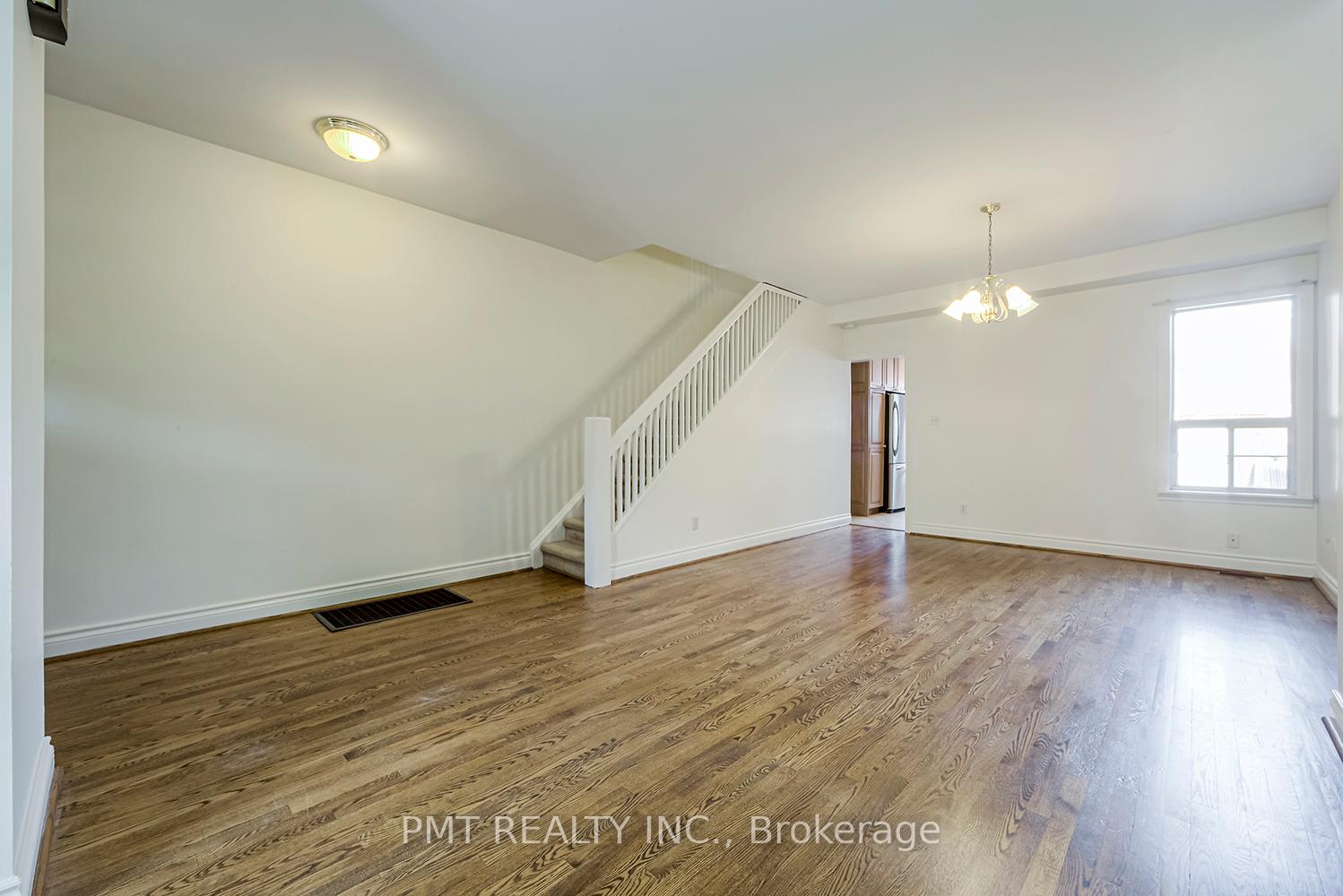Photo 14 of 40 Garnock Avenue, Toronto, North Riverdale — HOMEH