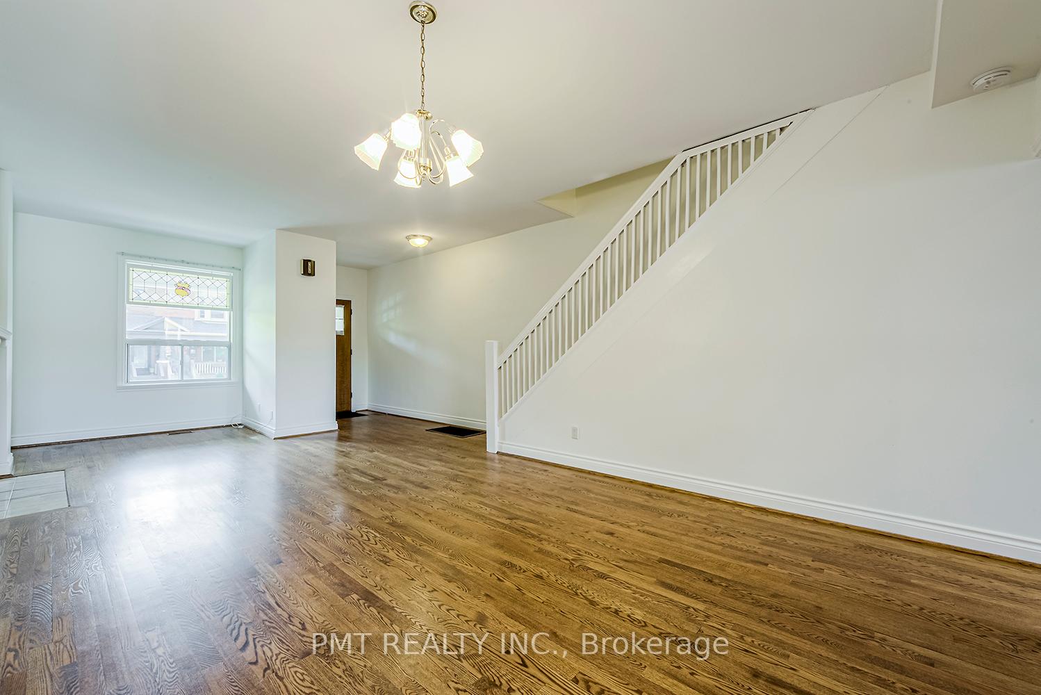 Photo 13 of 40 Garnock Avenue, Toronto, North Riverdale — HOMEH
