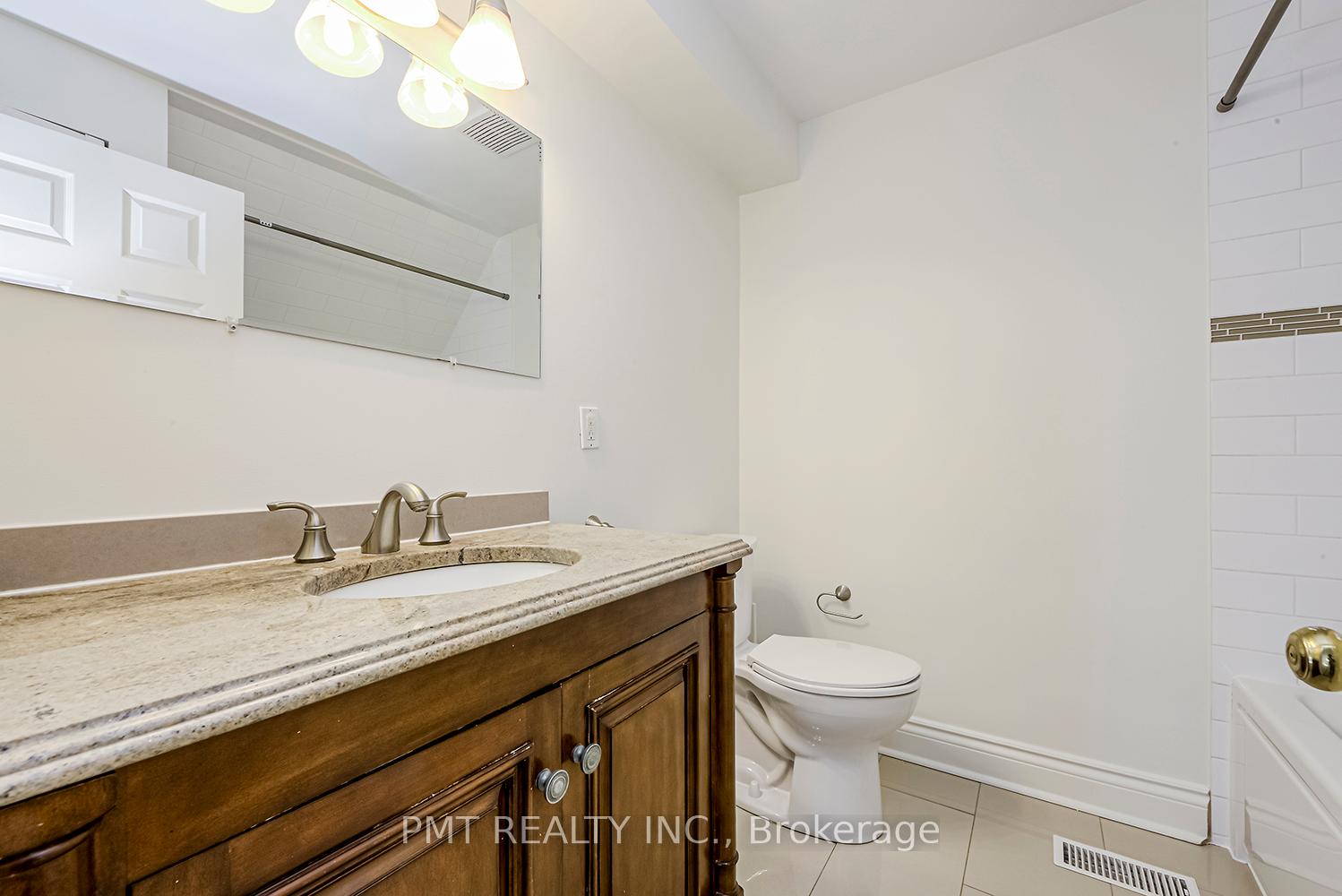 Photo 20 of 40 Garnock Avenue, Toronto, North Riverdale — HOMEH