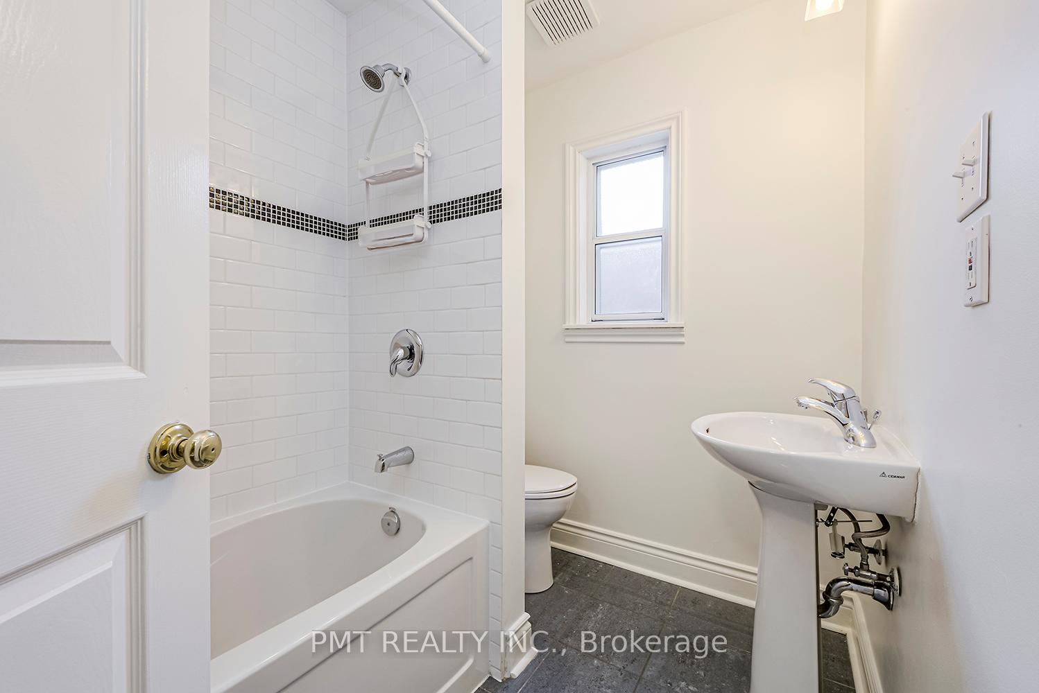 Photo 26 of 40 Garnock Avenue, Toronto, North Riverdale — HOMEH