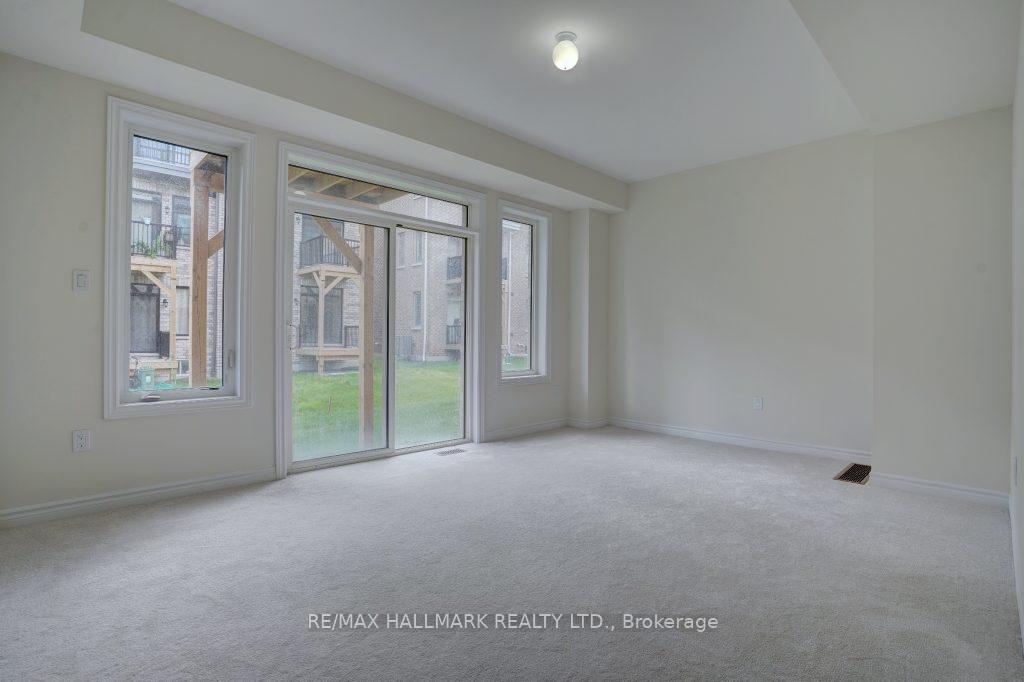 Photo 8 of 33 Hallmark Way, Whitby, Lynde Creek — HOMEH