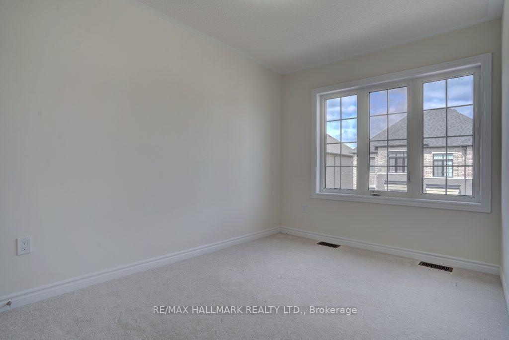 Photo 23 of 33 Hallmark Way, Whitby, Lynde Creek — HOMEH