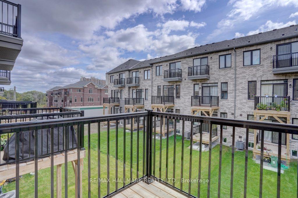 Photo 20 of 33 Hallmark Way, Whitby, Lynde Creek — HOMEH
