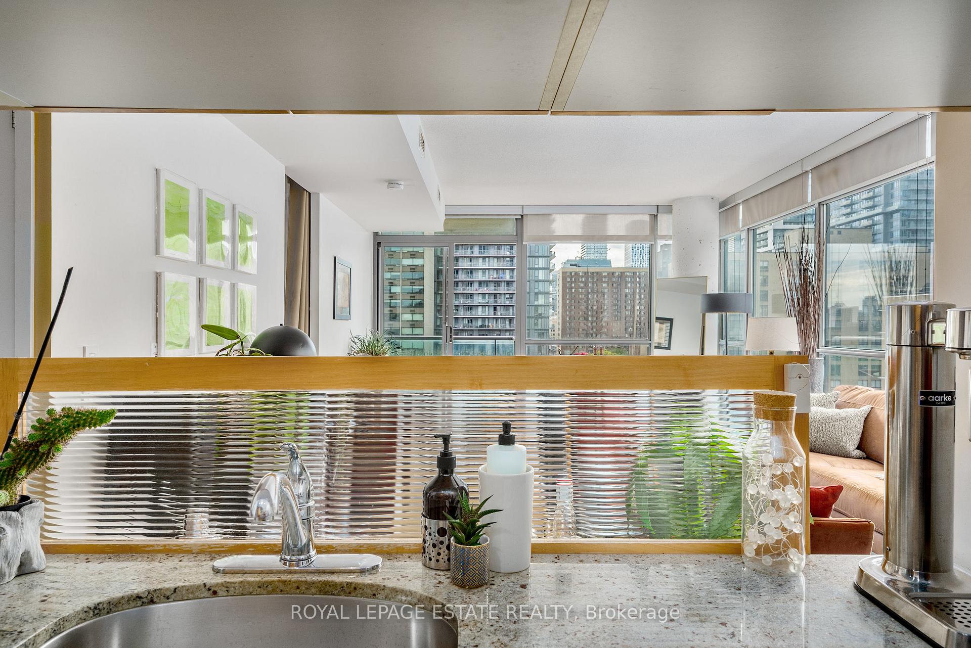 Photo 12 of Unit 1003, 281 Mutual Street, Toronto, Church-Yonge Corridor — HOMEH