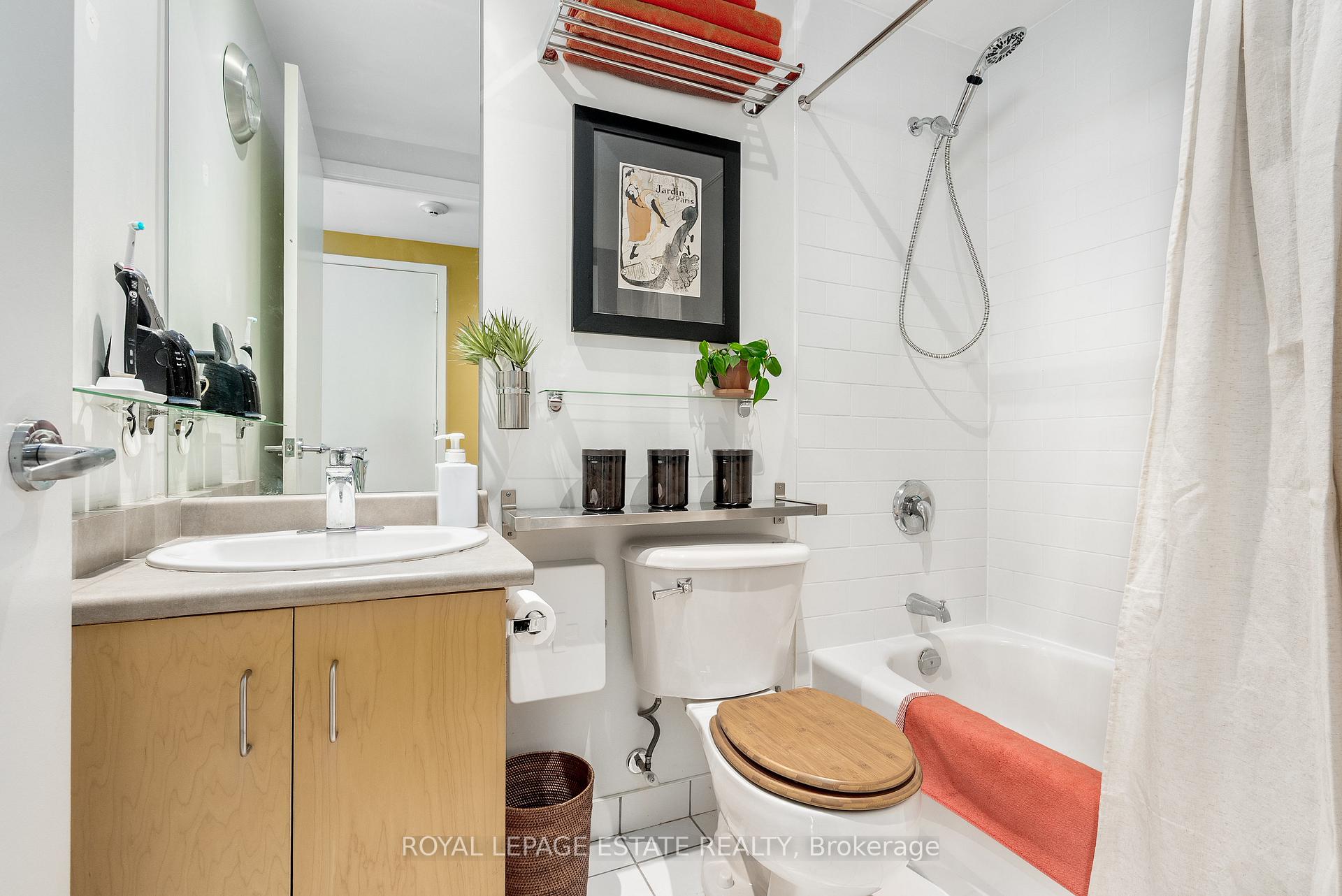 Photo 31 of Unit 1003, 281 Mutual Street, Toronto, Church-Yonge Corridor — HOMEH
