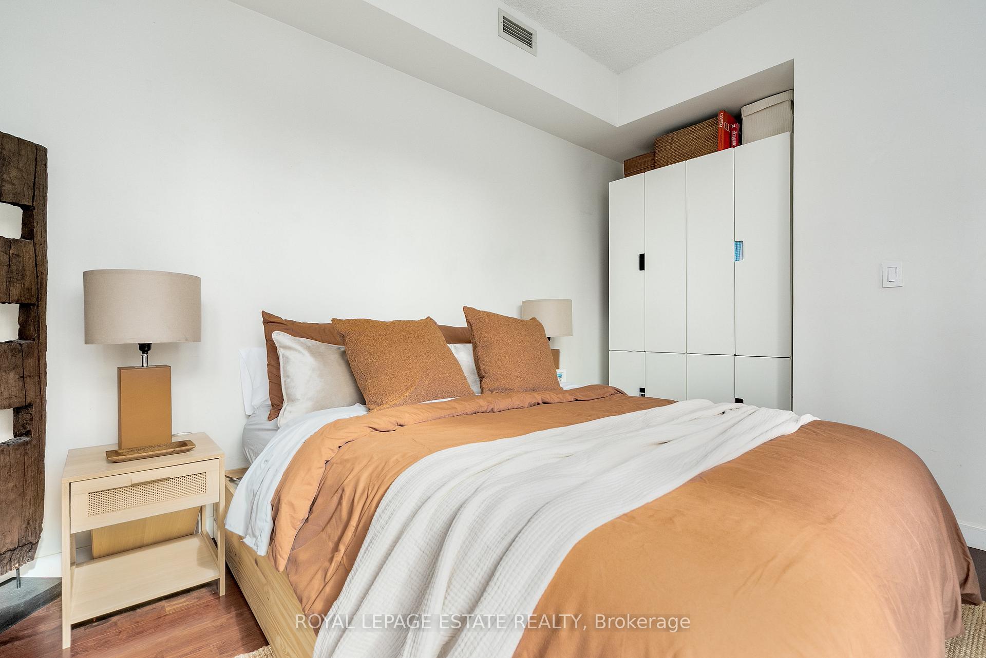 Photo 18 of Unit 1003, 281 Mutual Street, Toronto, Church-Yonge Corridor — HOMEH