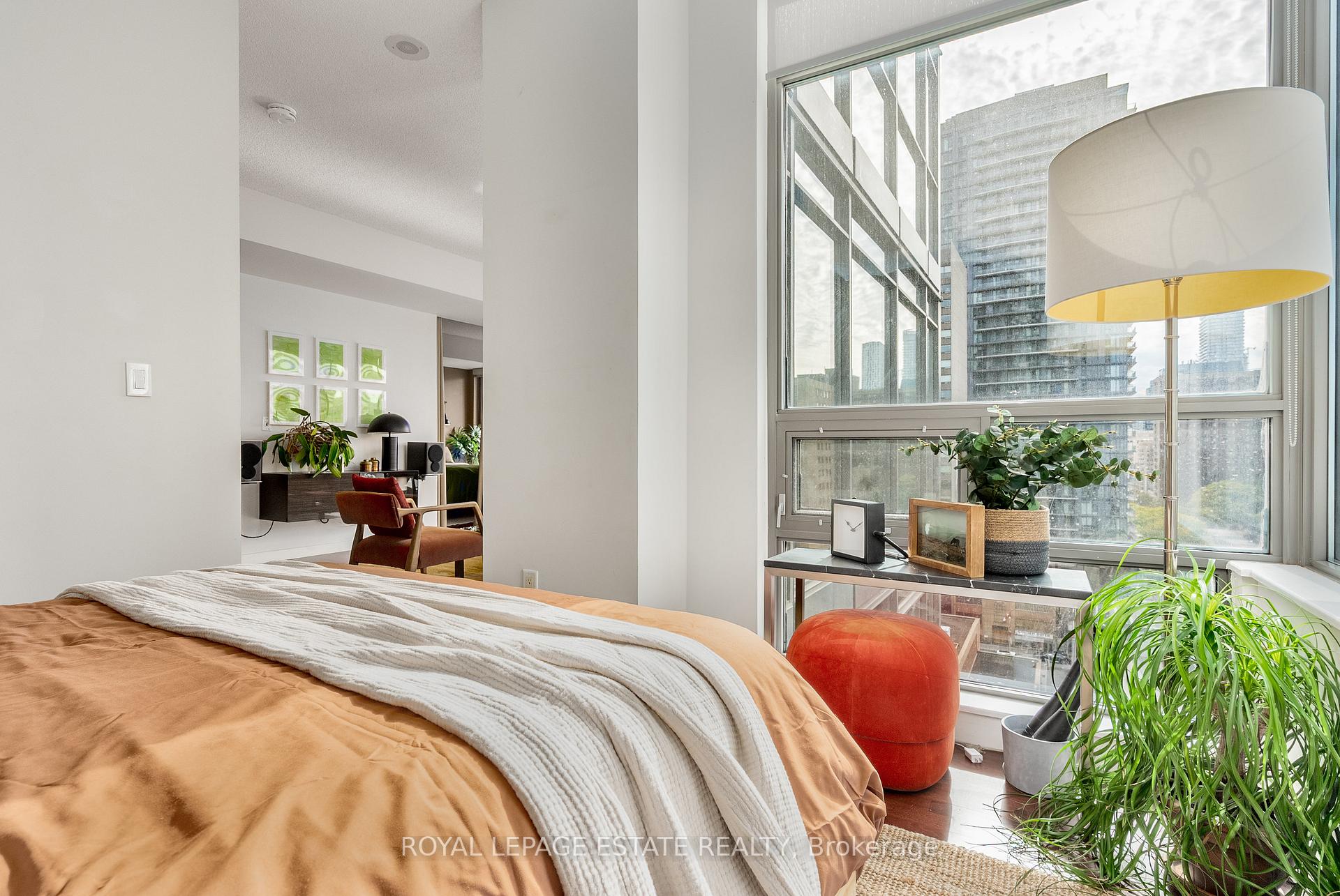 Photo 23 of Unit 1003, 281 Mutual Street, Toronto, Church-Yonge Corridor — HOMEH