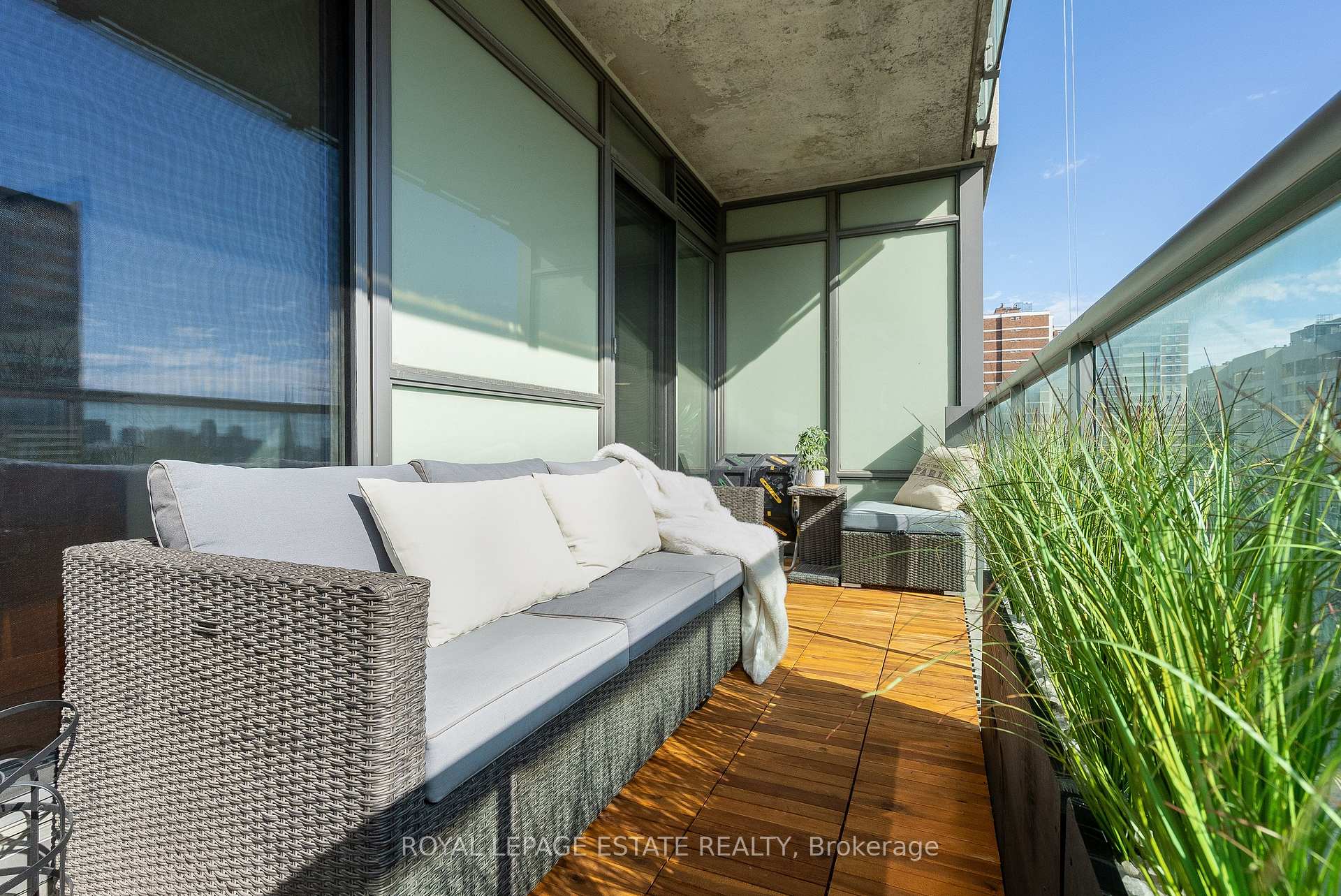 Photo 14 of Unit 1003, 281 Mutual Street, Toronto, Church-Yonge Corridor — HOMEH