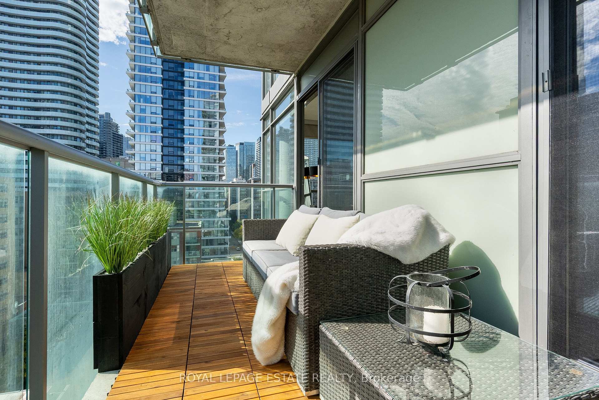 Photo 28 of Unit 1003, 281 Mutual Street, Toronto, Church-Yonge Corridor — HOMEH