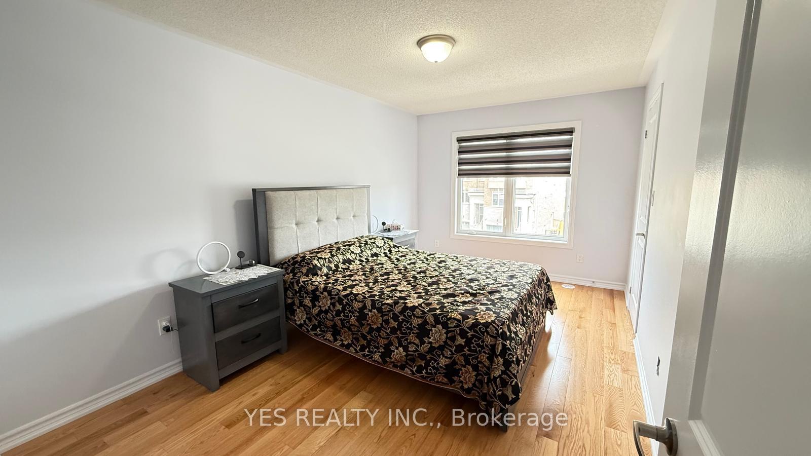 Photo 5 of 48 Savino Drive, Brampton, Heart Lake West — HOMEH