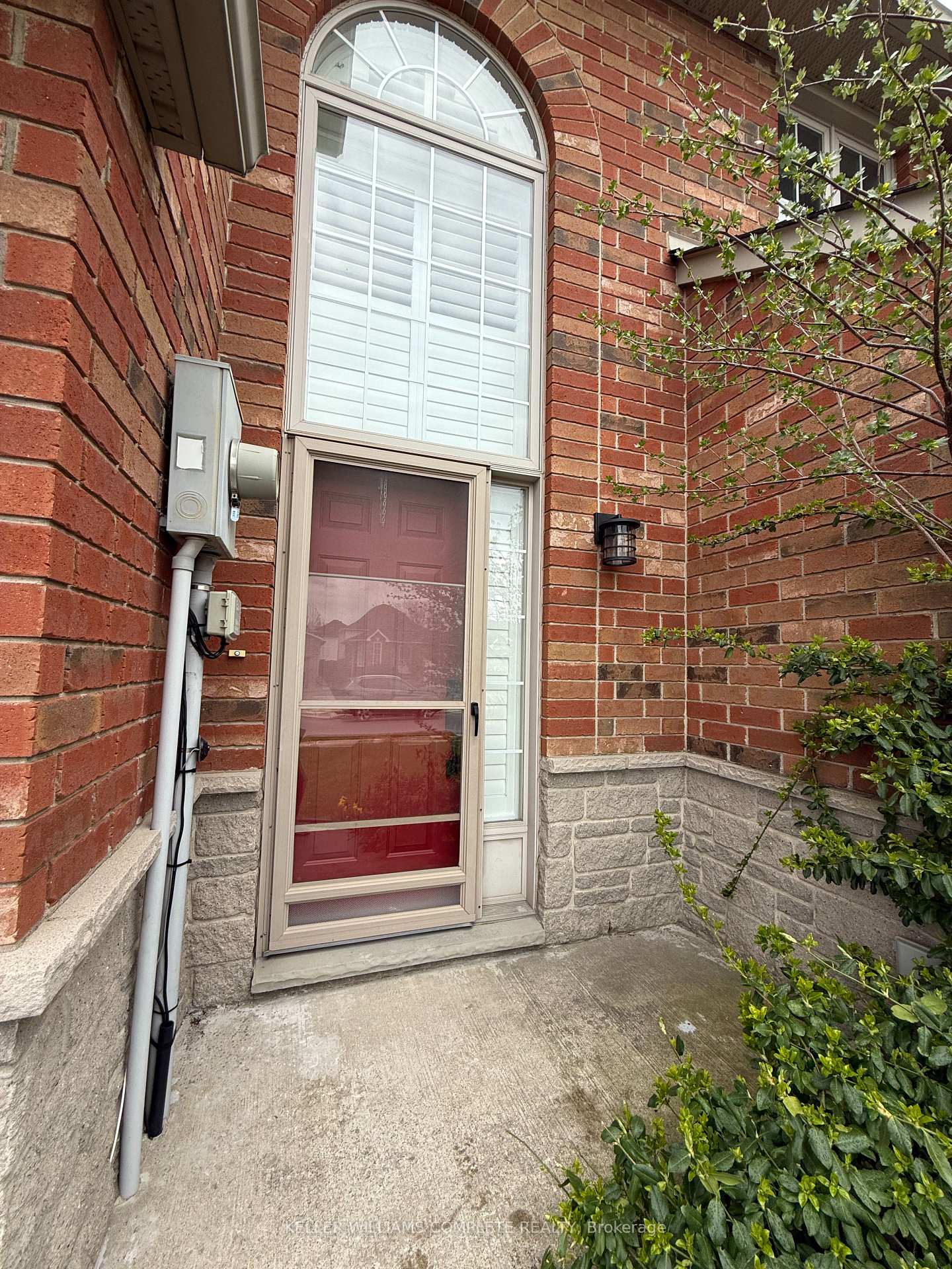 Photo 4 of 505 Southridge Drive, Hamilton, Mountview — HOMEH