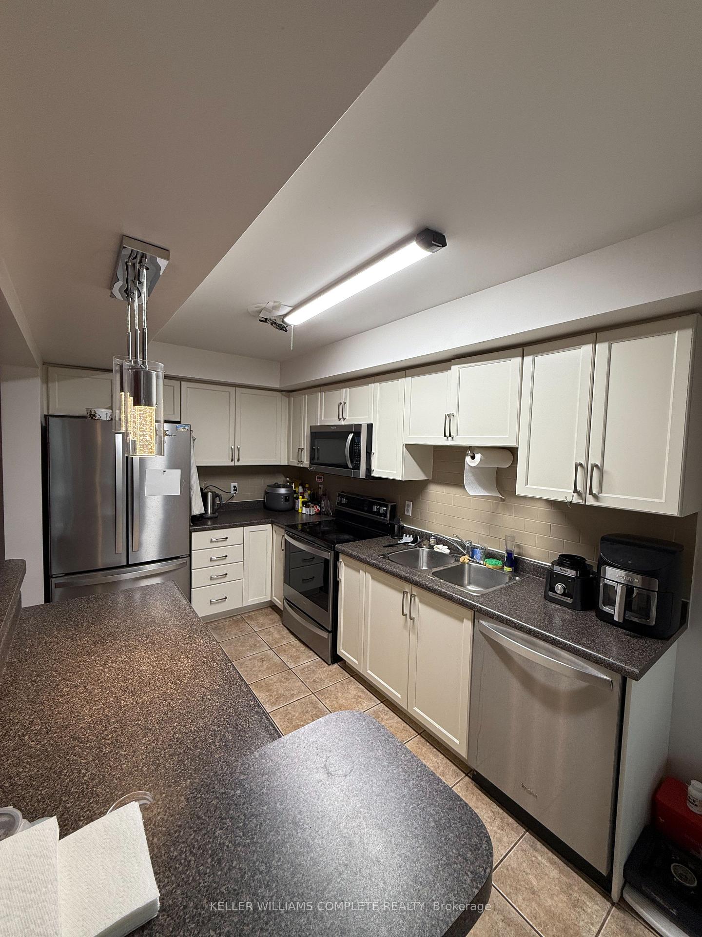 Photo 14 of 505 Southridge Drive, Hamilton, Mountview — HOMEH
