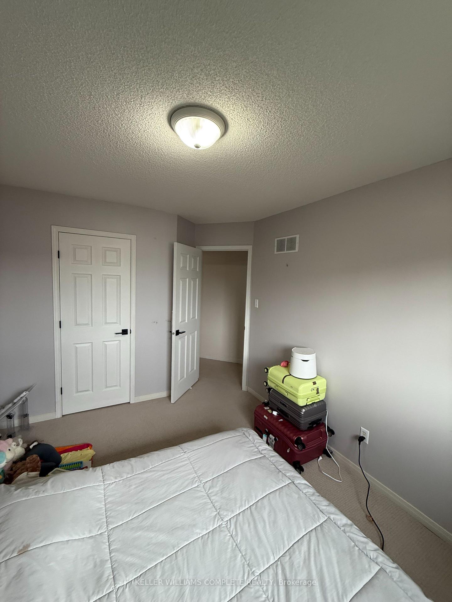 Photo 23 of 505 Southridge Drive, Hamilton, Mountview — HOMEH