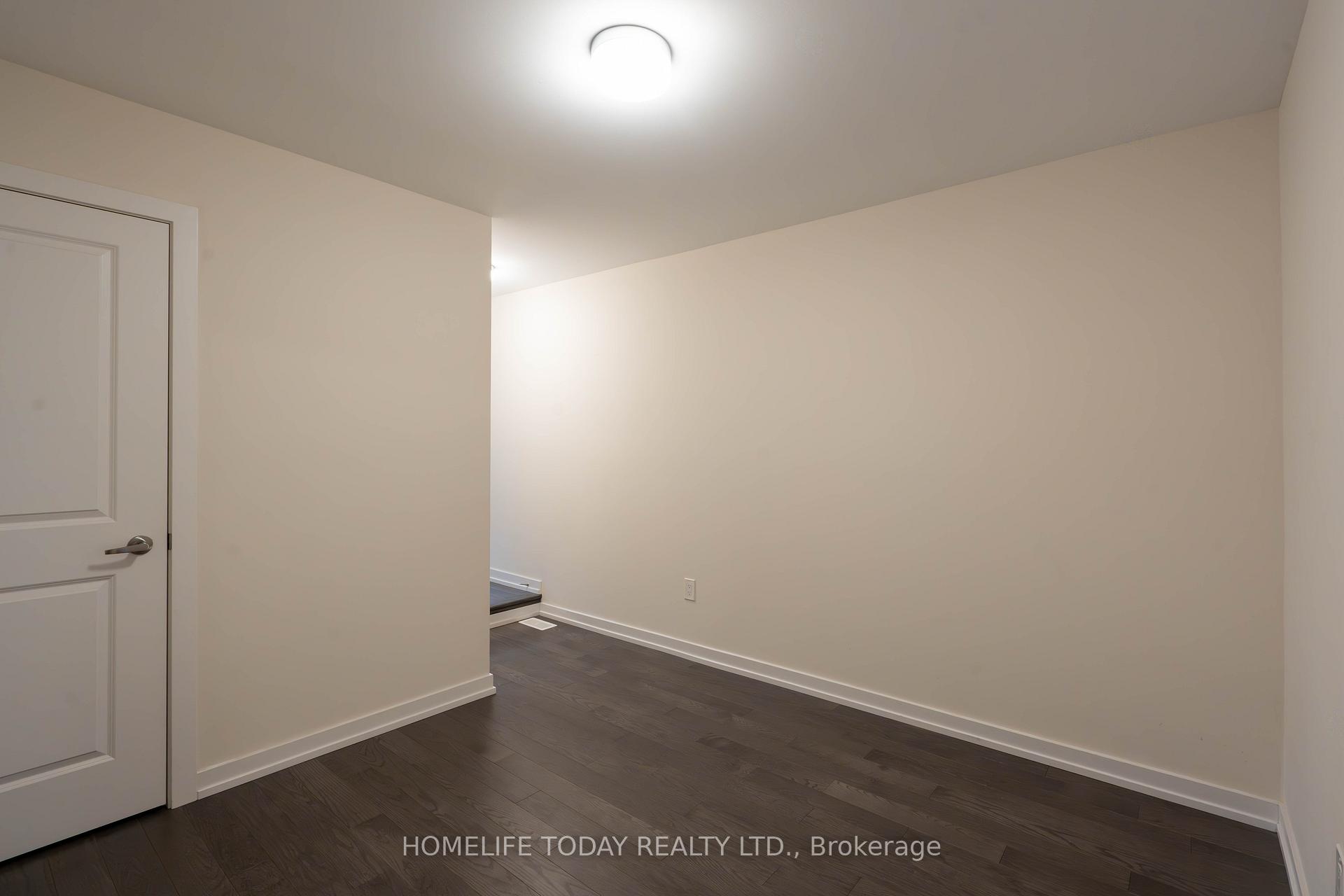 Photo 17 of 2670 Castlegate Crossing, Pickering, Duffin Heights — HOMEH