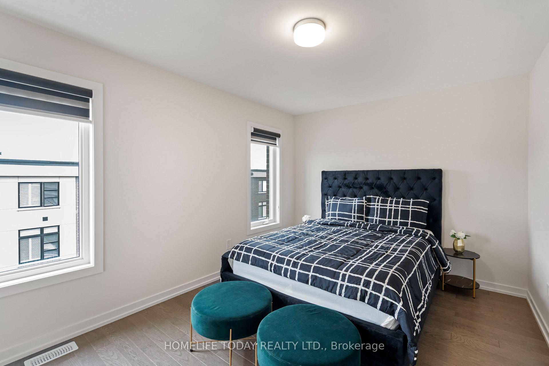 Photo 25 of 2670 Castlegate Crossing, Pickering, Duffin Heights — HOMEH