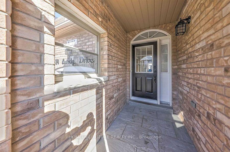 Photo 8 of 14 Lundy Drive, Markham, Box Grove — HOMEH