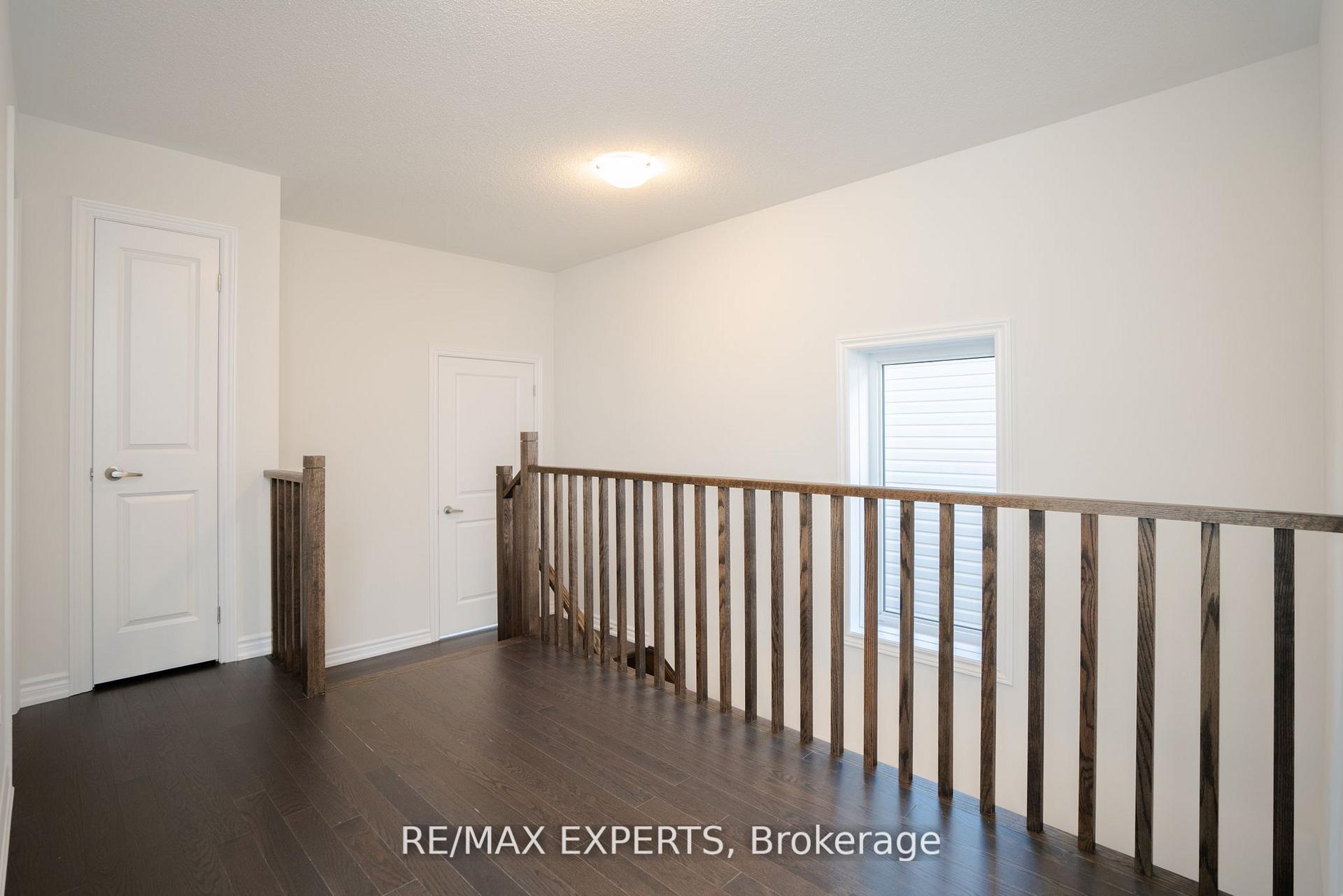 Photo 9 of 126 Nottingham Road, Barrie, Rural Barrie Southeast — HOMEH