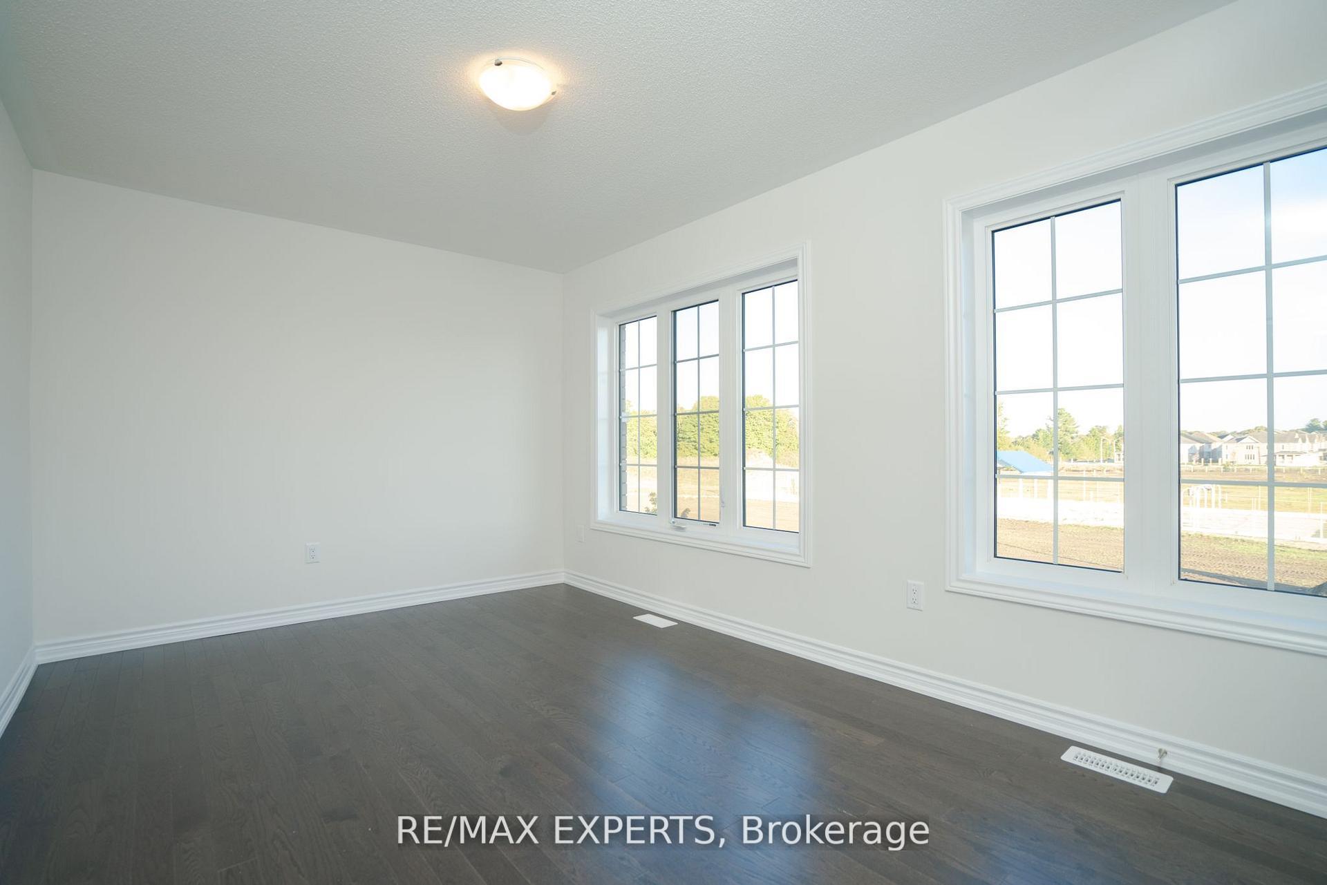 Photo 24 of 126 Nottingham Road, Barrie, Rural Barrie Southeast — HOMEH
