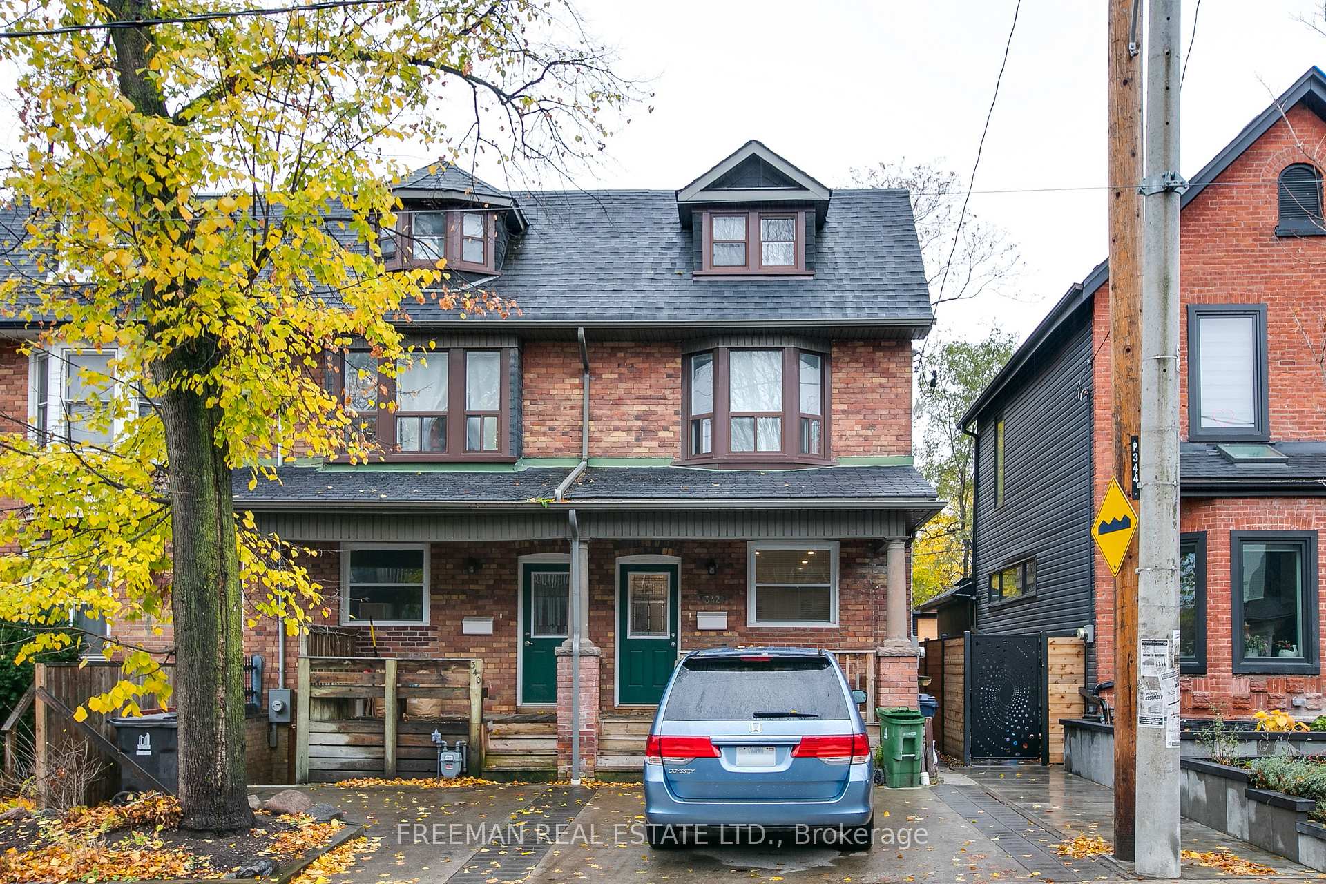 Front of Unit Main, 342 Howland Avenue