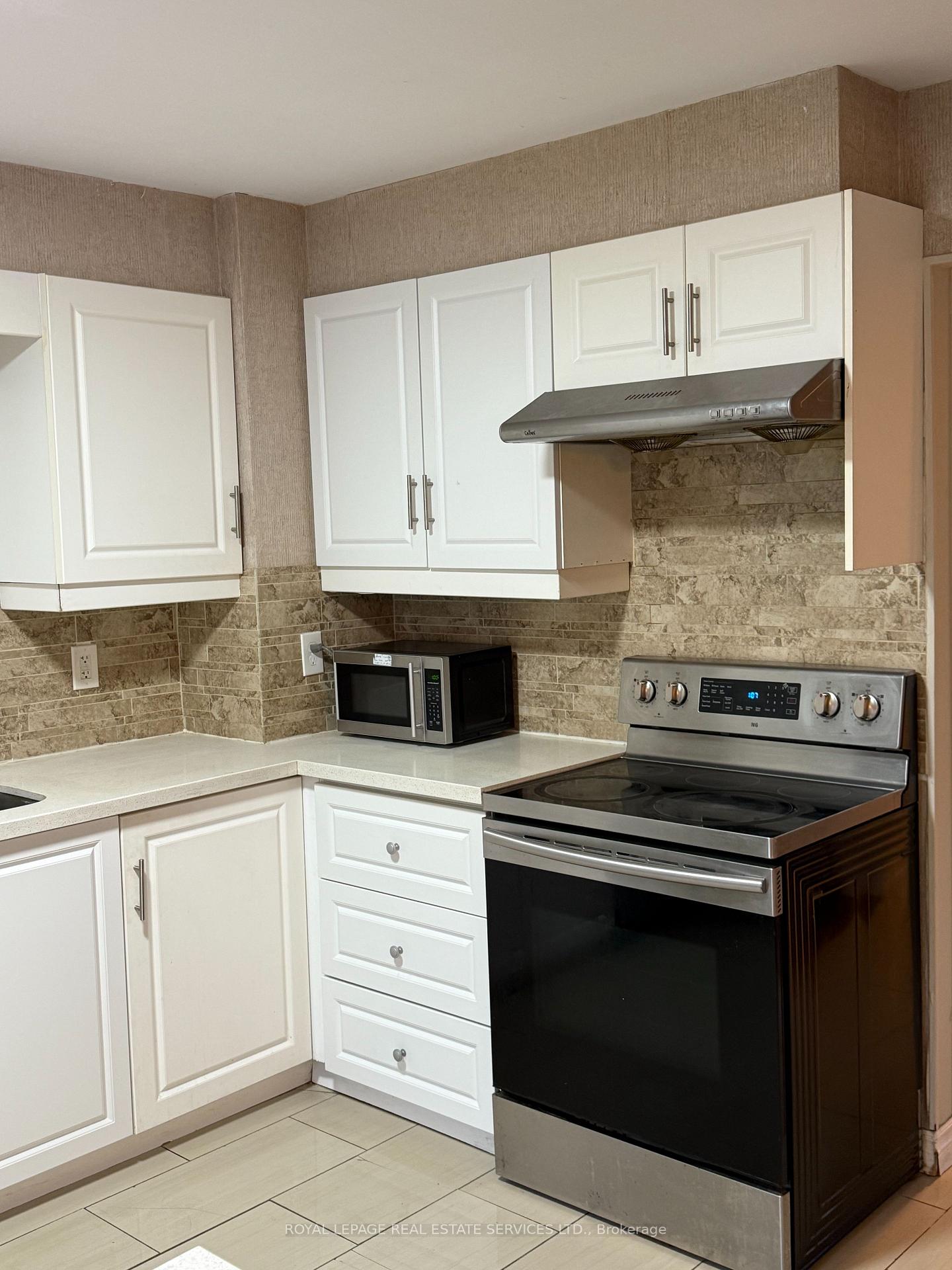 Photo 13 of Unit Upper, 47 Alabaster Drive, Brampton, Northgate — HOMEH