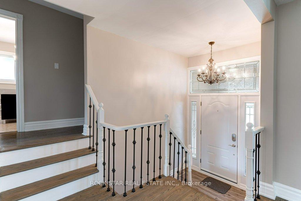 Photo 2 of 539 Upper Paradise Road, Hamilton, Gilbert — HOMEH