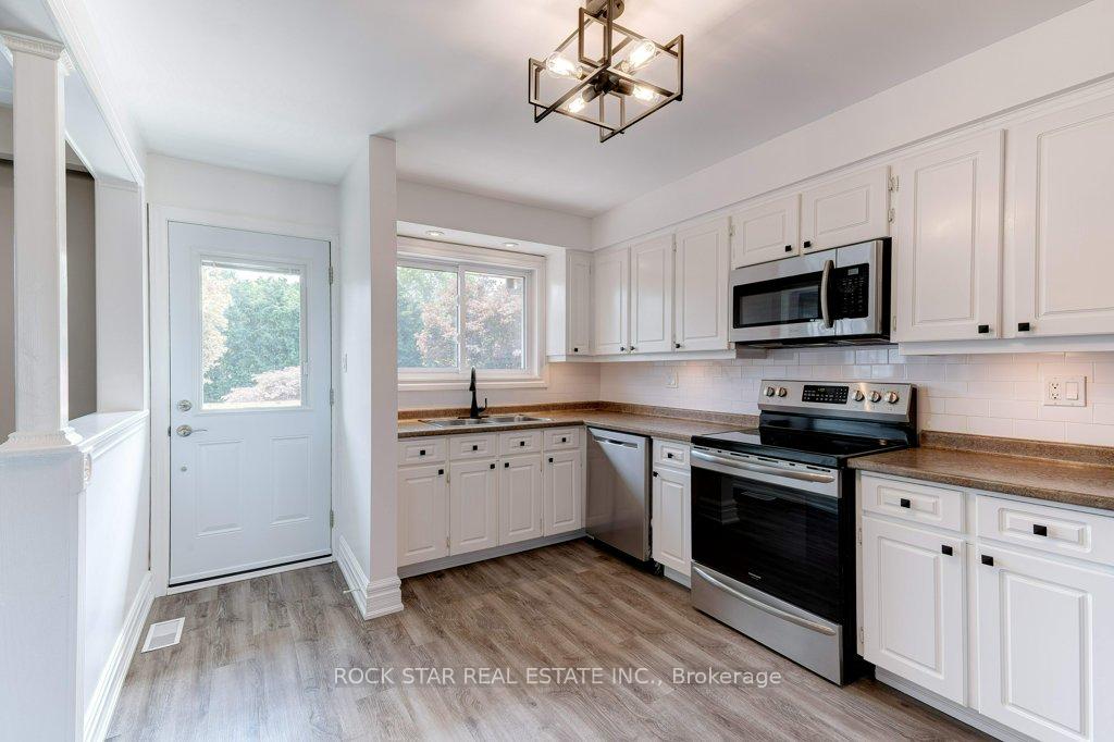 Photo 22 of 539 Upper Paradise Road, Hamilton, Gilbert — HOMEH