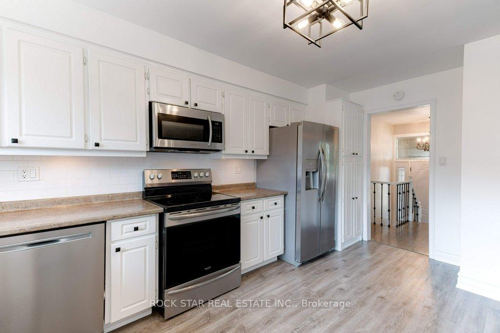 Photo 17 of 539 Upper Paradise Road, Hamilton, Gilbert — HOMEH